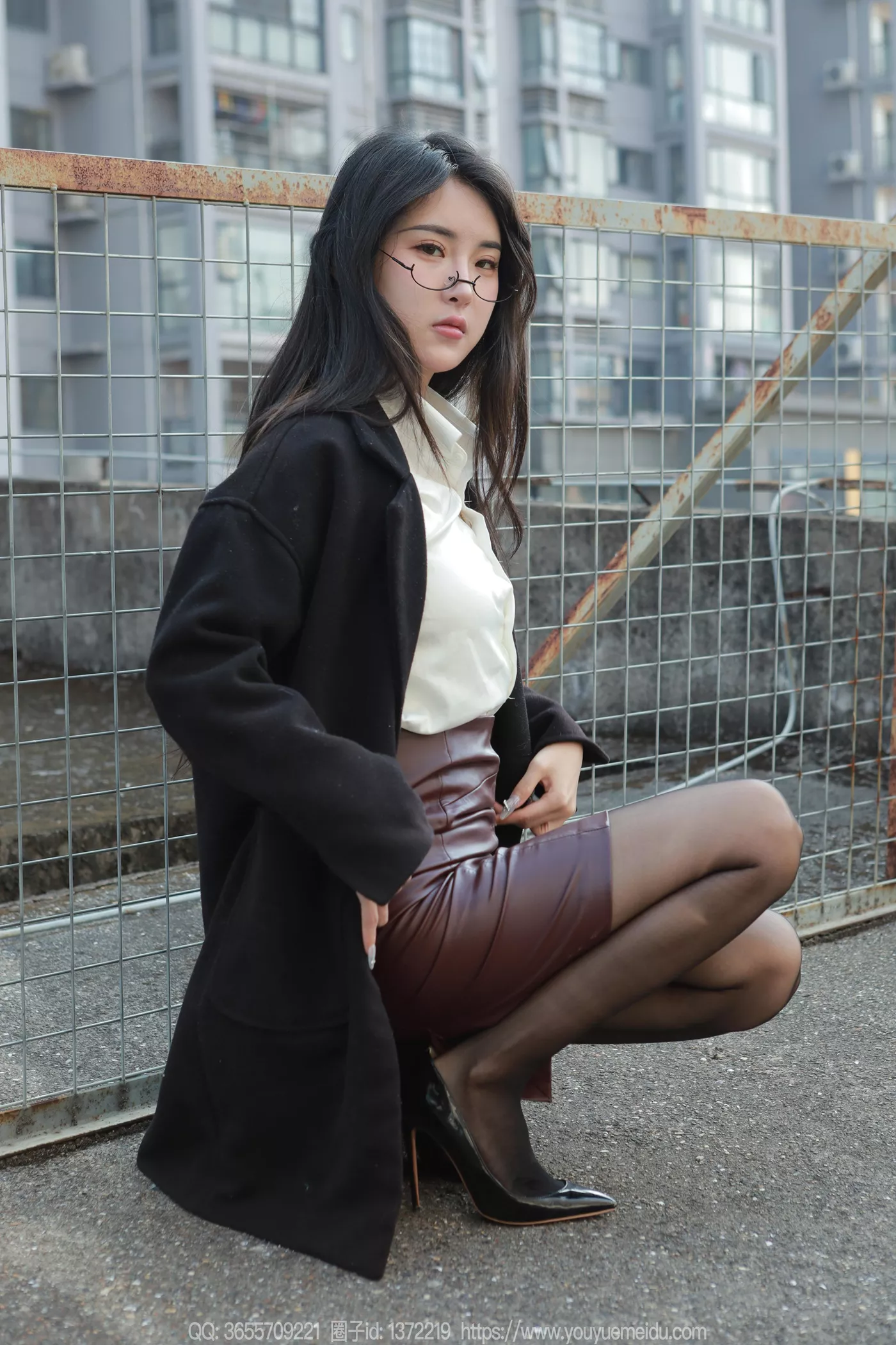 图片[18]-[IESS异思趣向] 2024.12.22 丝享家1930：小宝《眼镜美女》[91P] – 速更版-美库