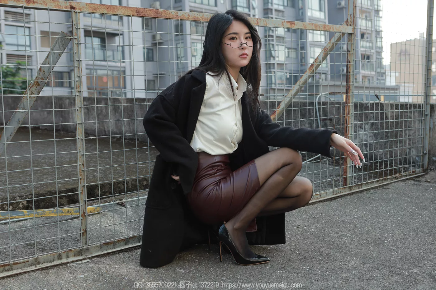 图片[19]-[IESS异思趣向] 2024.12.22 丝享家1930：小宝《眼镜美女》[91P] – 速更版-美库