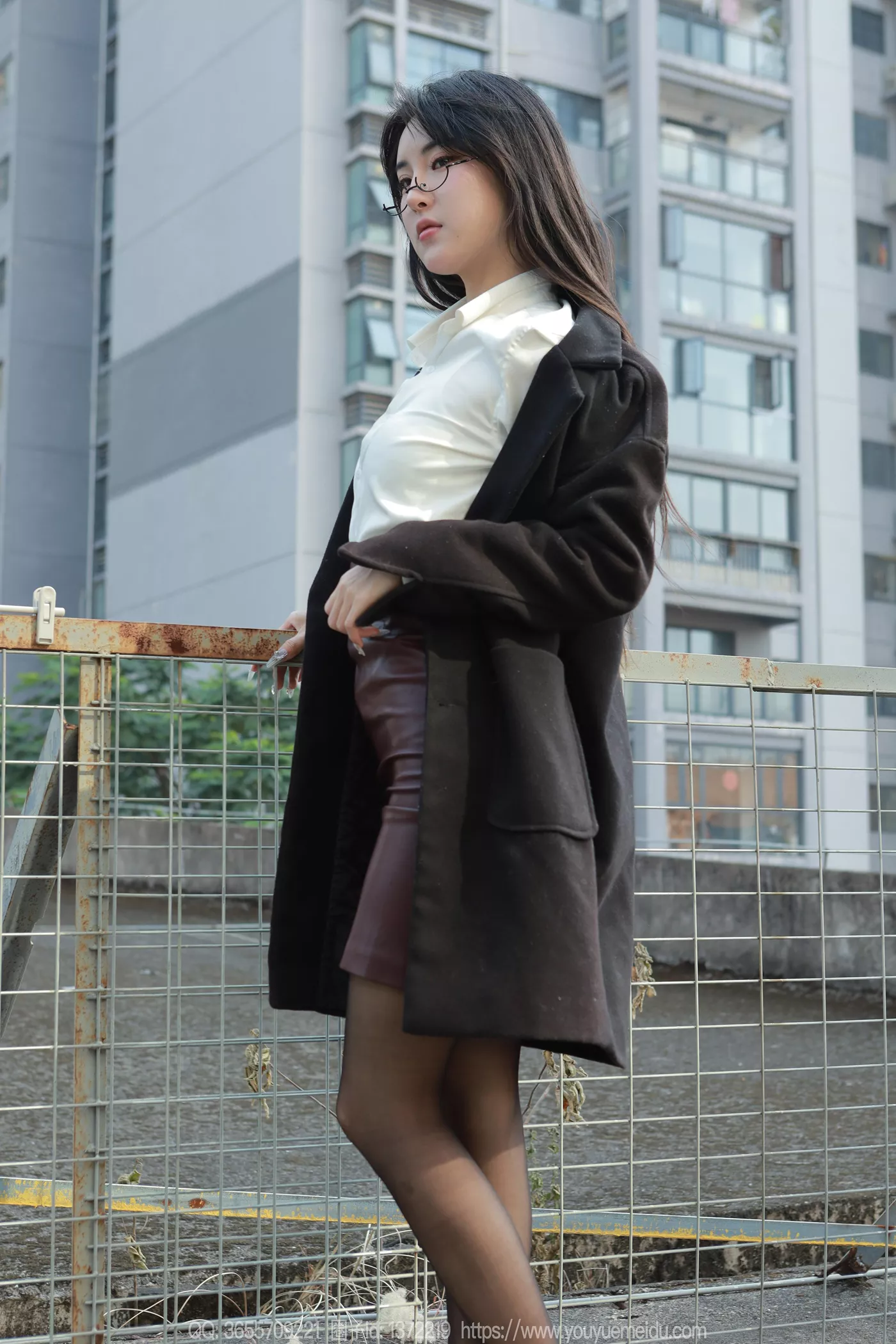 图片[44]-[IESS异思趣向] 2024.12.22 丝享家1930：小宝《眼镜美女》[91P] – 速更版-美库