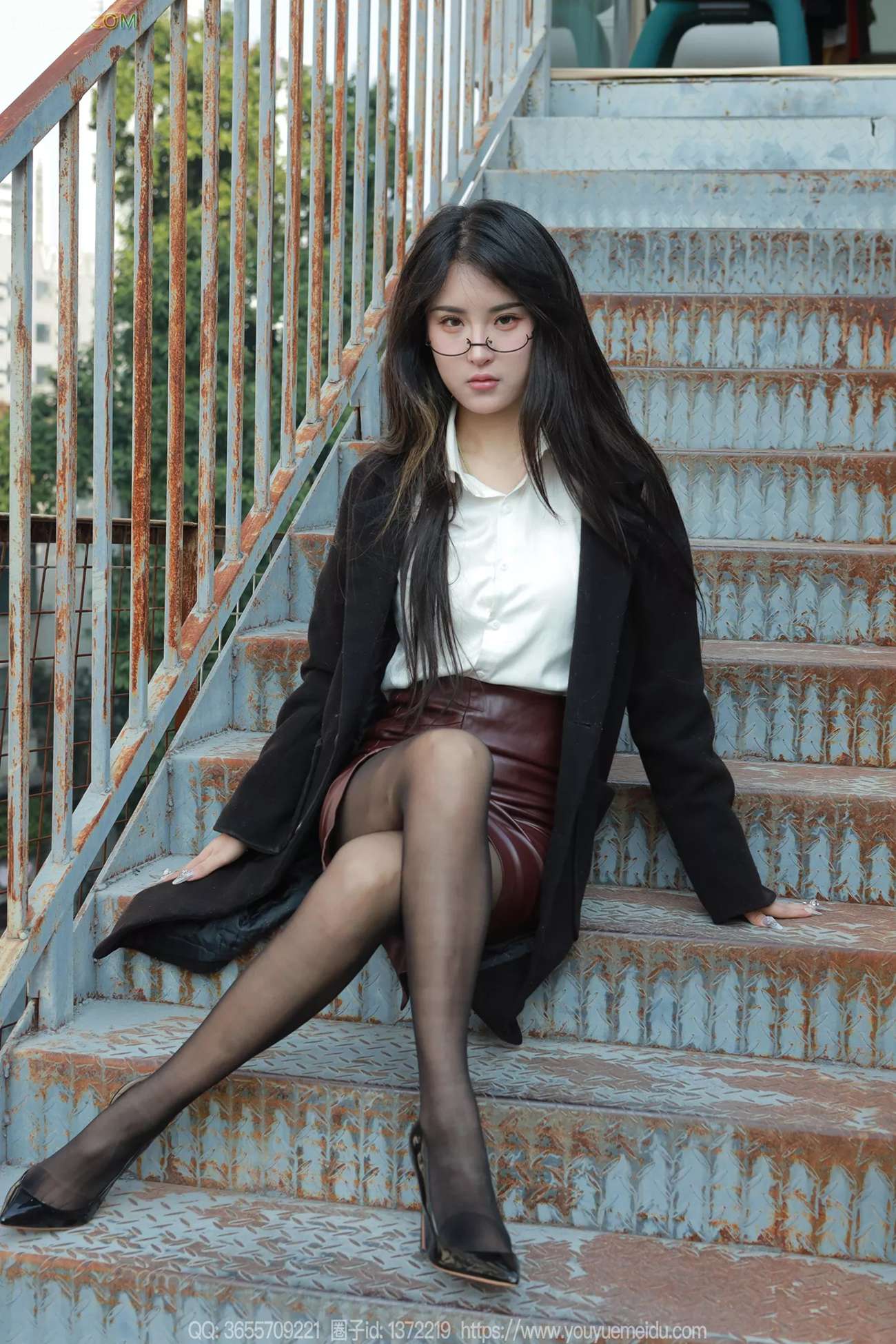 图片[57]-[IESS异思趣向] 2024.12.22 丝享家1930：小宝《眼镜美女》[91P] – 速更版-美库