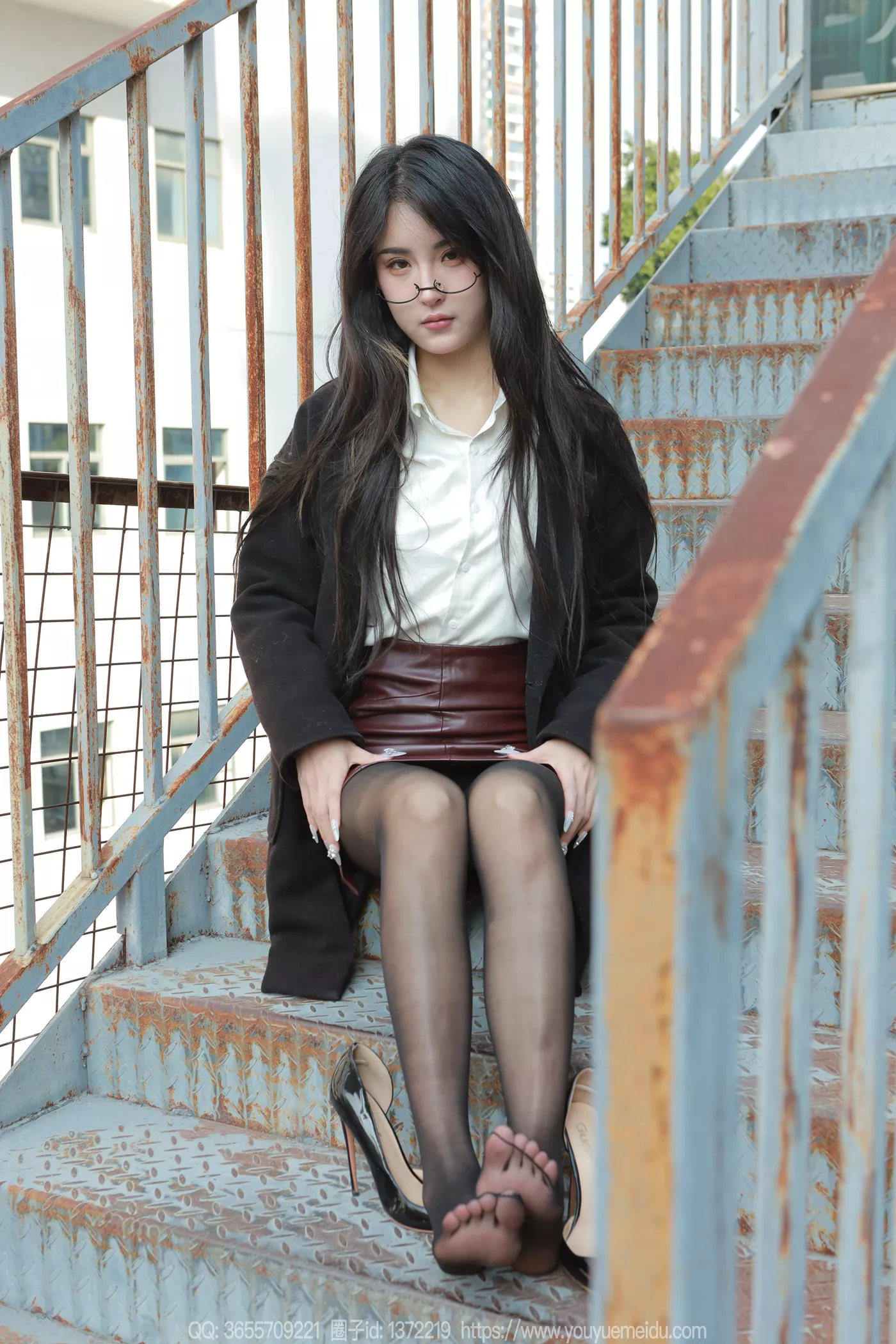 图片[73]-[IESS异思趣向] 2024.12.22 丝享家1930：小宝《眼镜美女》[91P] – 速更版-美库