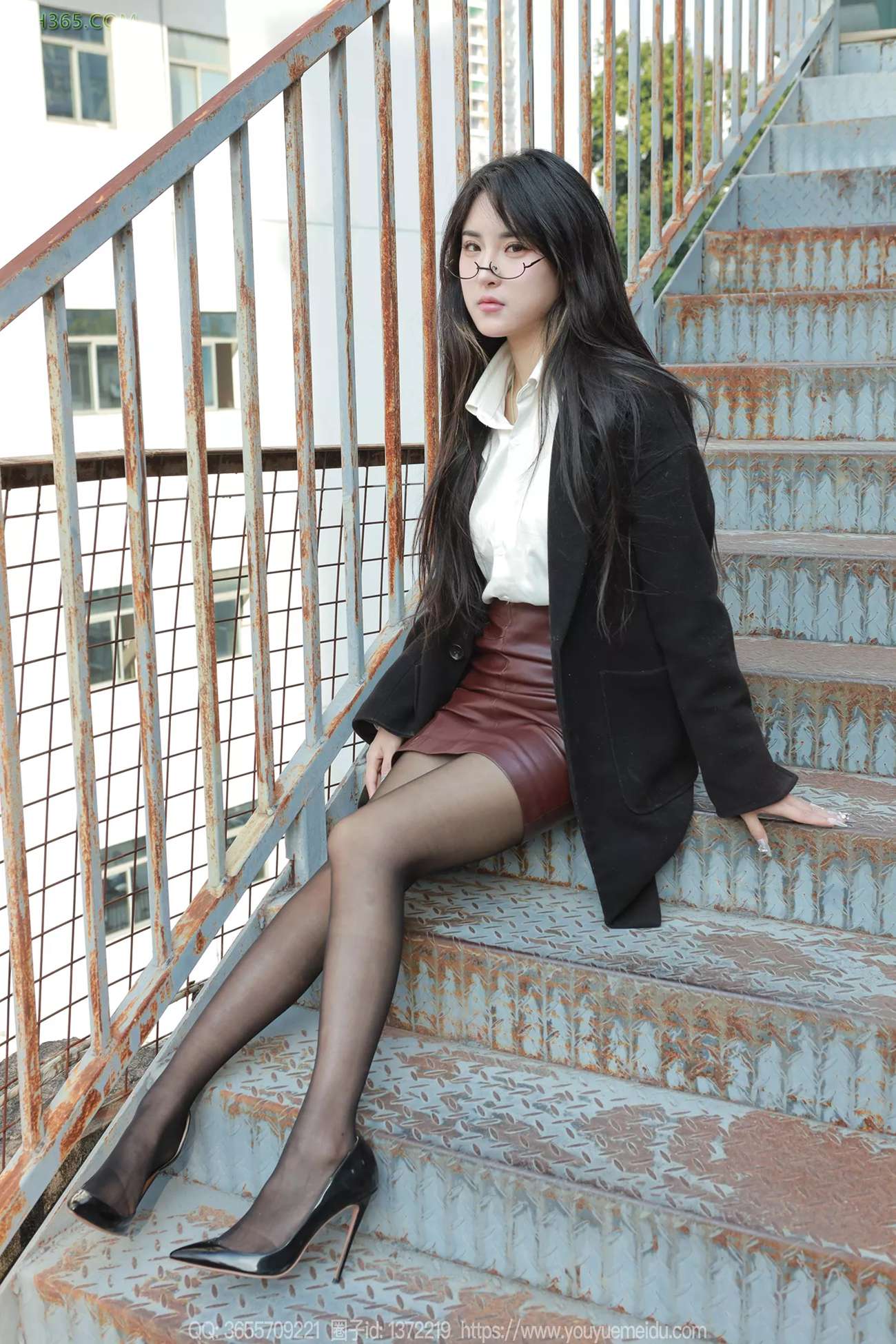 图片[84]-[IESS异思趣向] 2024.12.22 丝享家1930：小宝《眼镜美女》[91P] – 速更版-美库