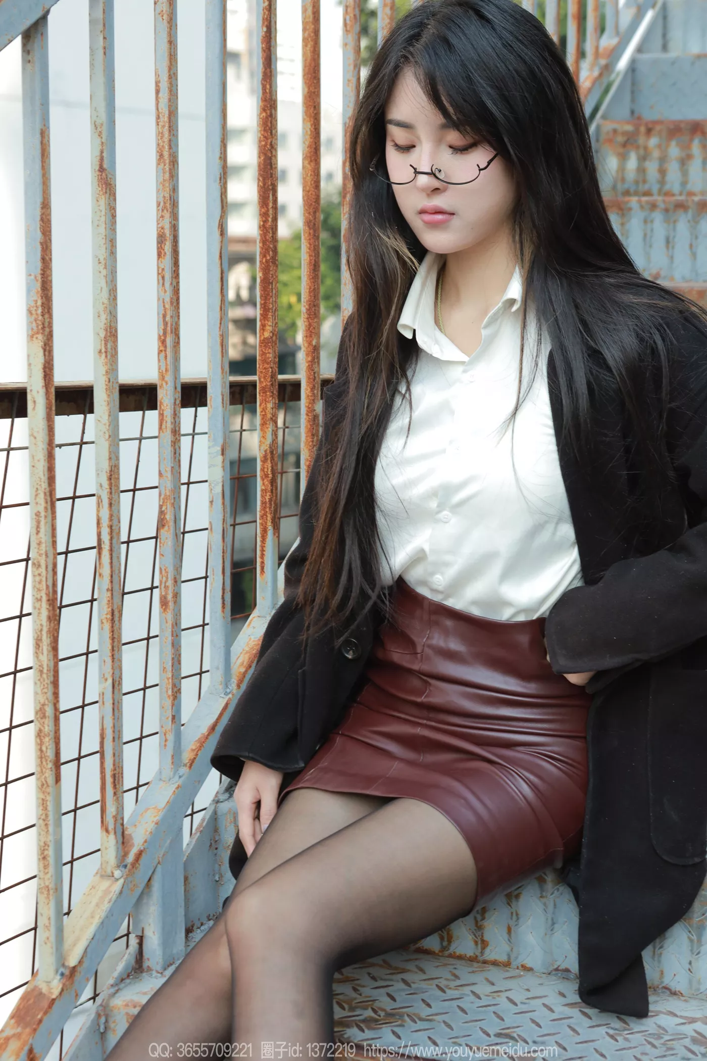 图片[87]-[IESS异思趣向] 2024.12.22 丝享家1930：小宝《眼镜美女》[91P] – 速更版-美库