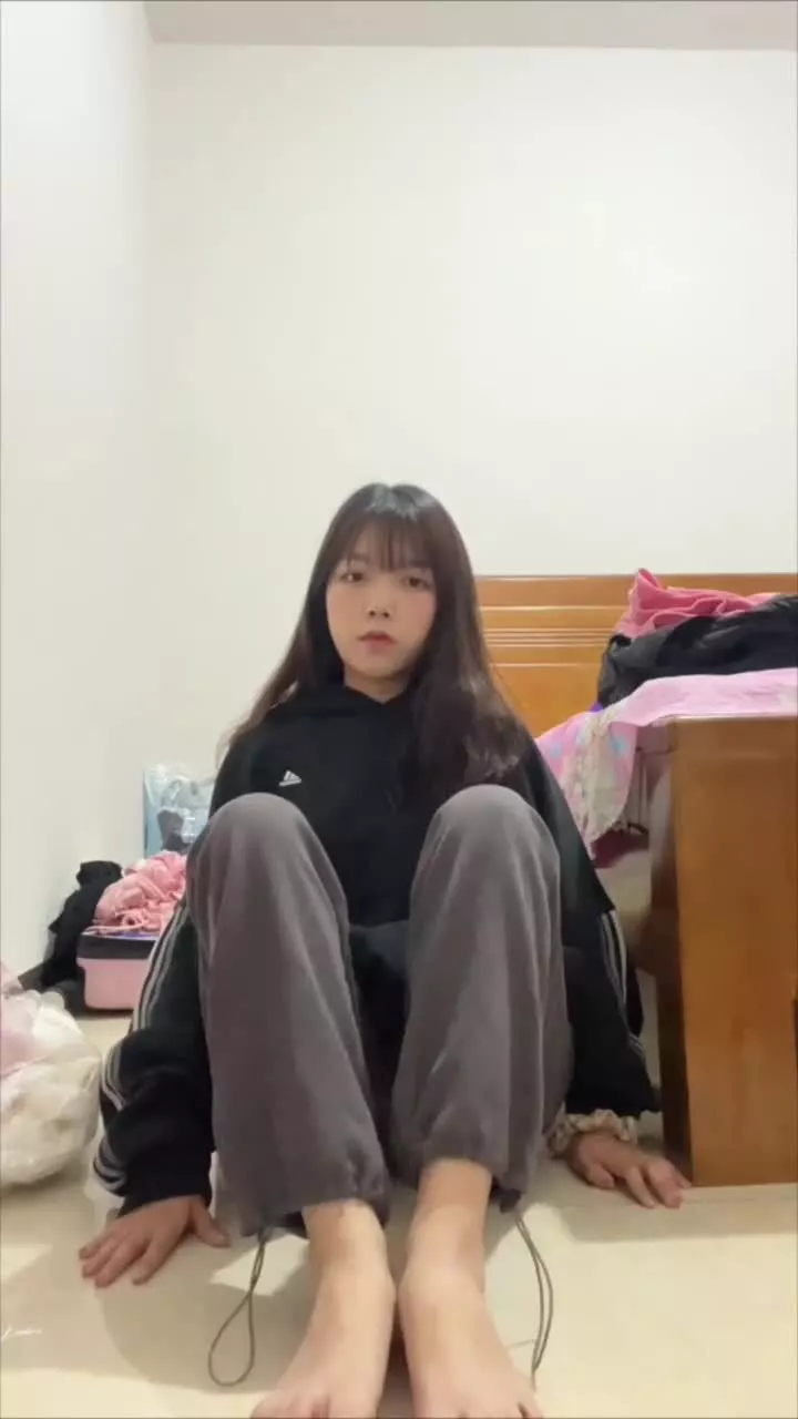 图片[12]-脚模面试脸足同框套路系列-147 [30P] – 速更版-美库