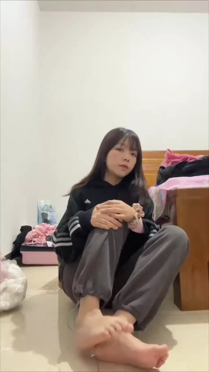 图片[13]-脚模面试脸足同框套路系列-147 [30P] – 速更版-美库