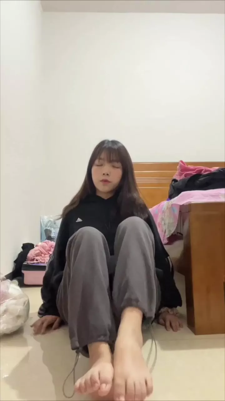 图片[15]-脚模面试脸足同框套路系列-147 [30P] – 速更版-美库