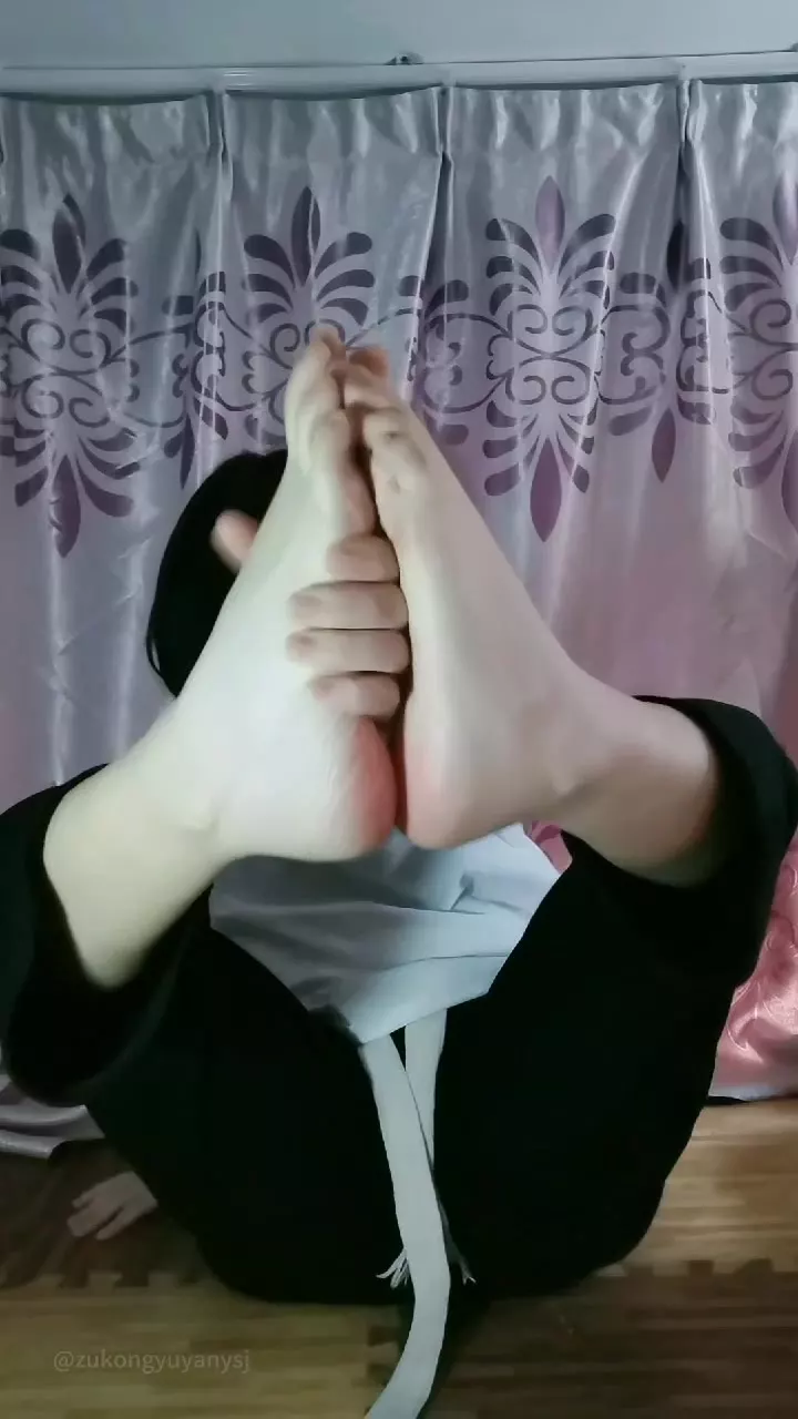 图片[30]-脚模面试脸足同框套路系列-145 [30P] – 速更版-美库