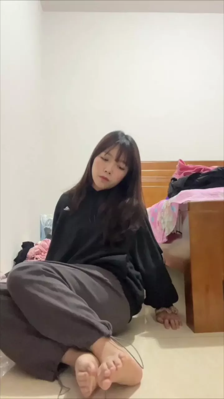 图片[18]-脚模面试脸足同框套路系列-147 [30P] – 速更版-美库