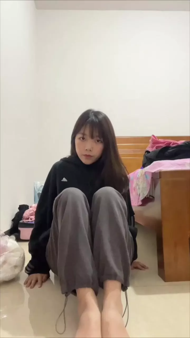 图片[20]-脚模面试脸足同框套路系列-147 [30P] – 速更版-美库