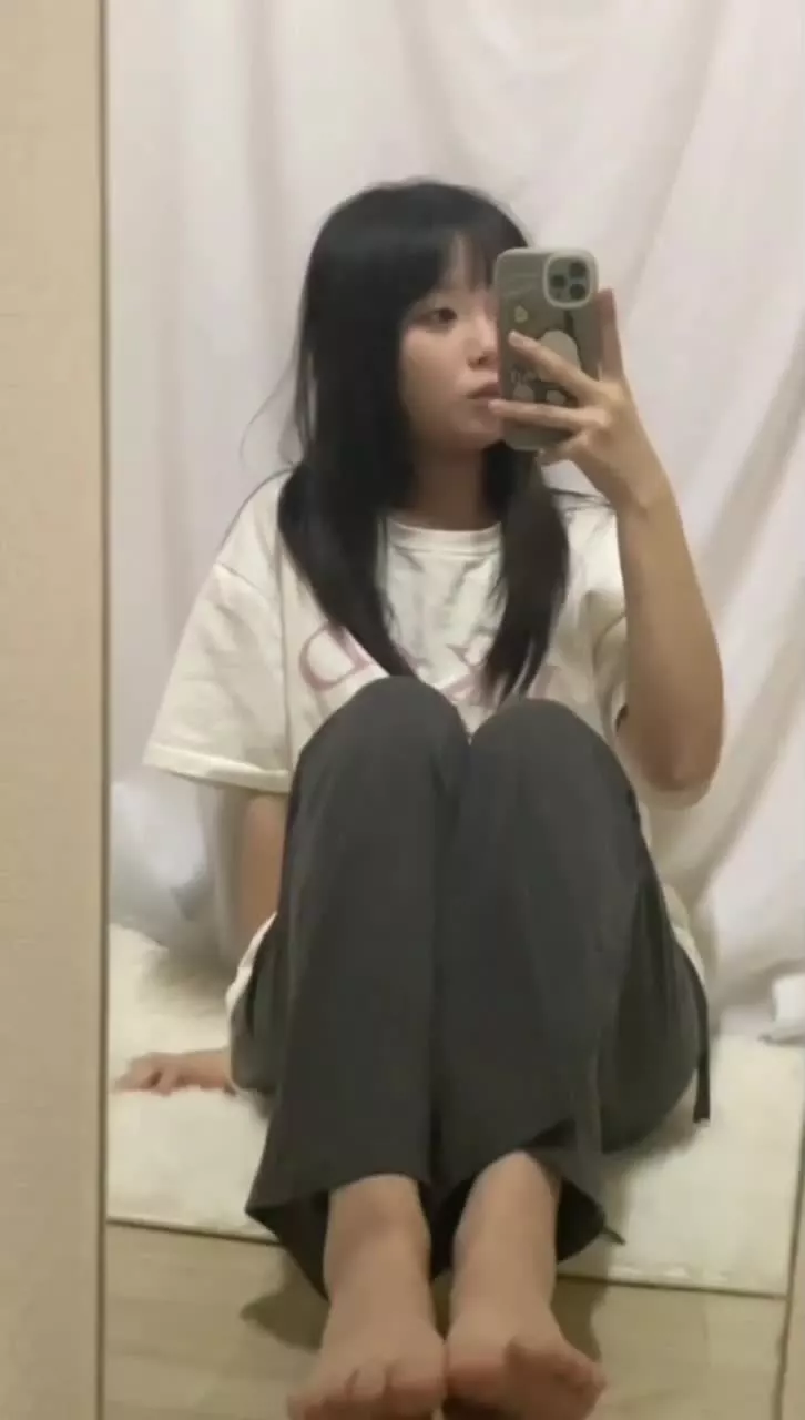 图片[22]-脚模面试脸足同框套路系列-147 [30P] – 速更版-美库