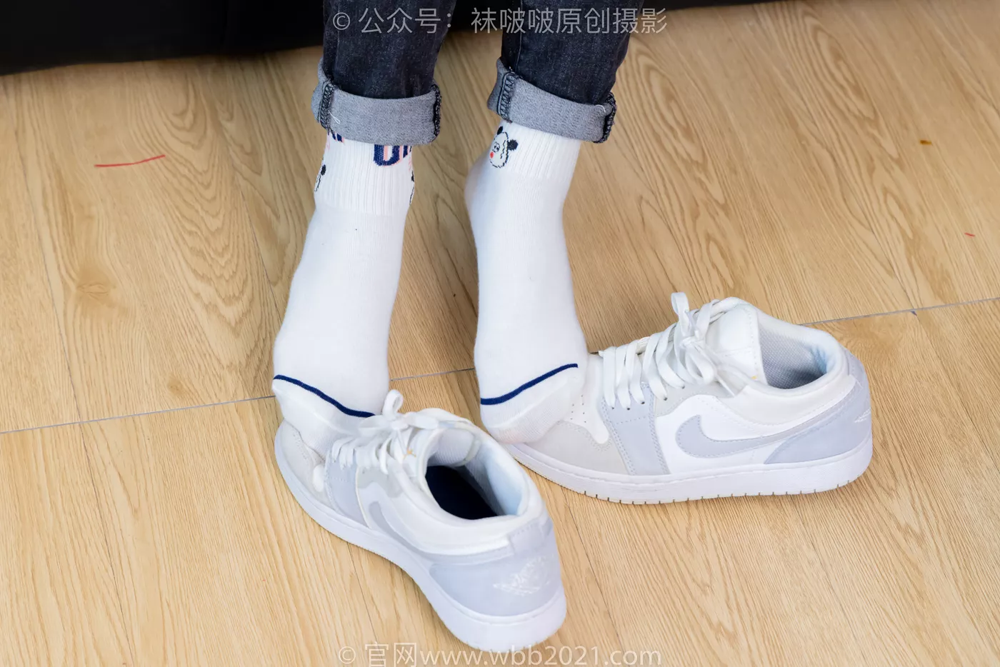 图片[20]-[BoBoSocks袜啵啵]NO.481 糯米-板鞋、白棉袜、裸足、对联迎新春，半脱袜子剧情[118P] – 速更版-美库