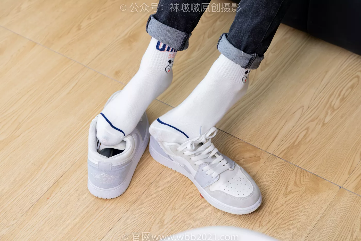 图片[21]-[BoBoSocks袜啵啵]NO.481 糯米-板鞋、白棉袜、裸足、对联迎新春，半脱袜子剧情[118P] – 速更版-美库