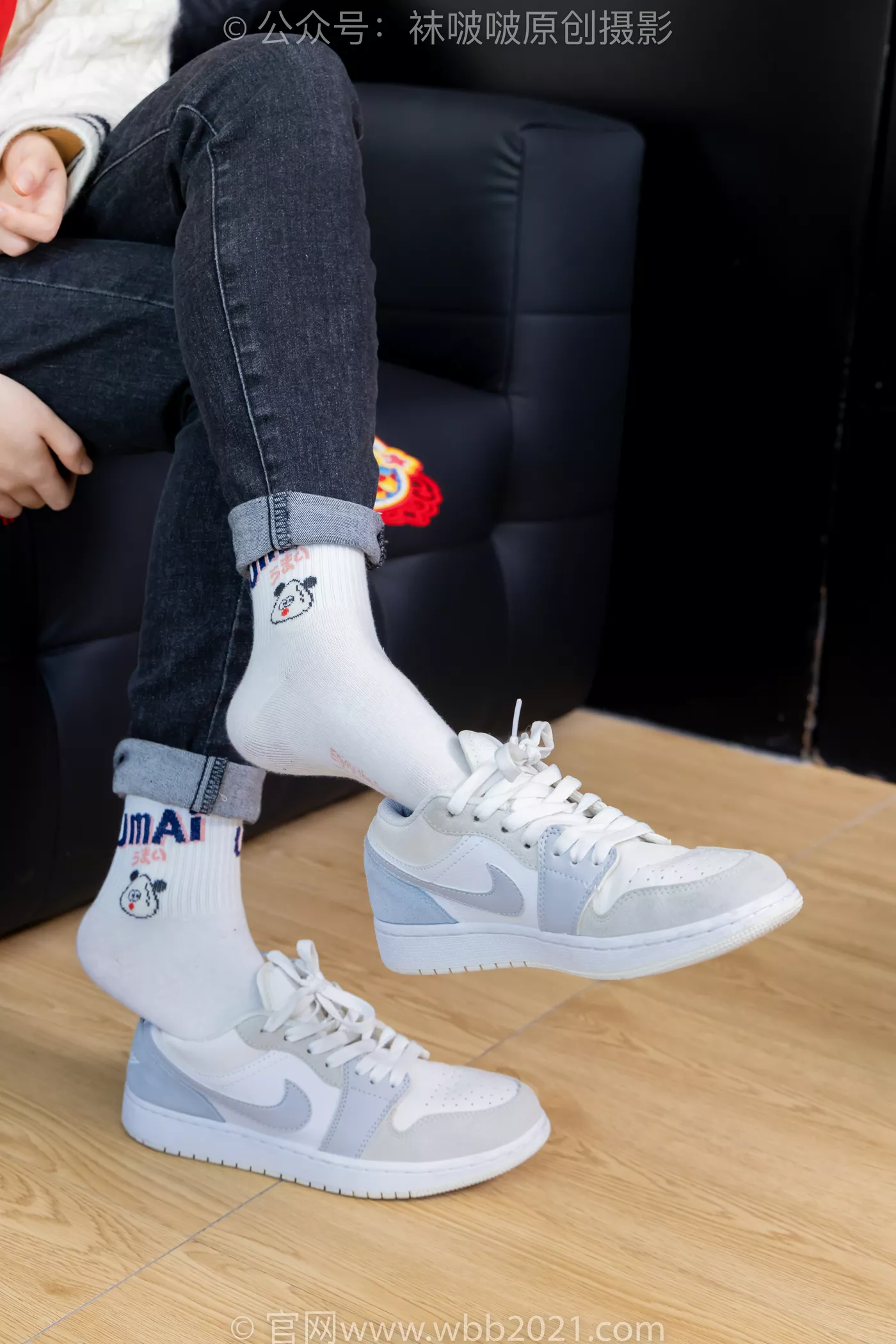 图片[25]-[BoBoSocks袜啵啵]NO.481 糯米-板鞋、白棉袜、裸足、对联迎新春，半脱袜子剧情[118P] – 速更版-美库