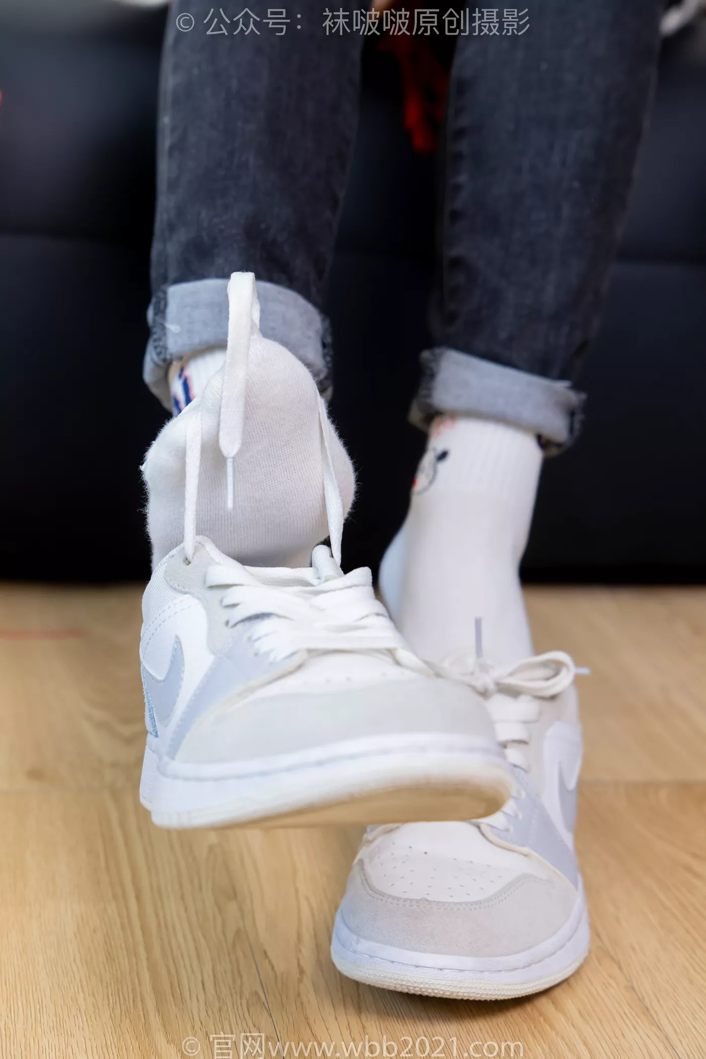 图片[28]-[BoBoSocks袜啵啵]NO.481 糯米-板鞋、白棉袜、裸足、对联迎新春，半脱袜子剧情[118P] – 速更版-美库