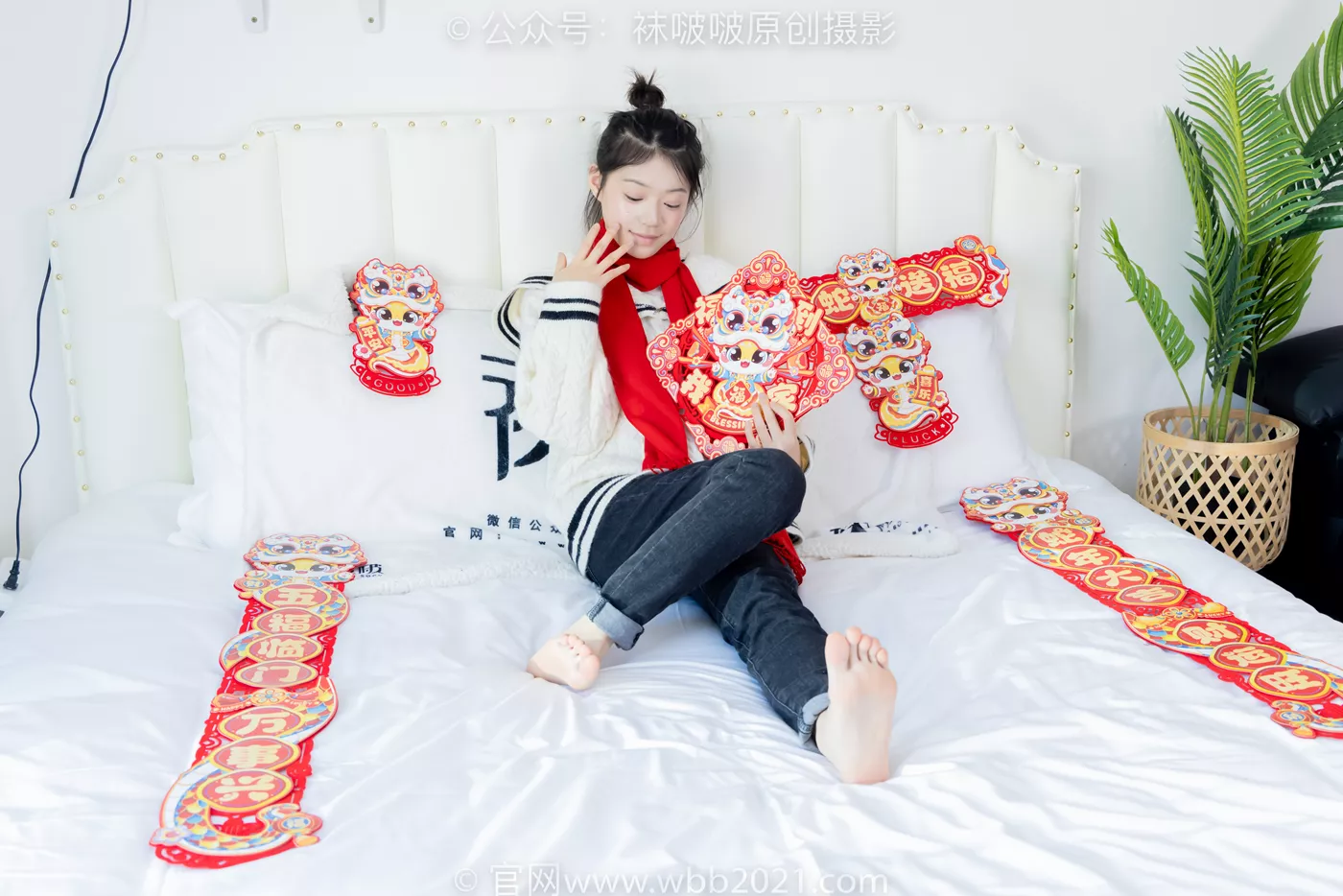 图片[111]-[BoBoSocks袜啵啵]NO.481 糯米-板鞋、白棉袜、裸足、对联迎新春，半脱袜子剧情[118P] – 速更版-美库