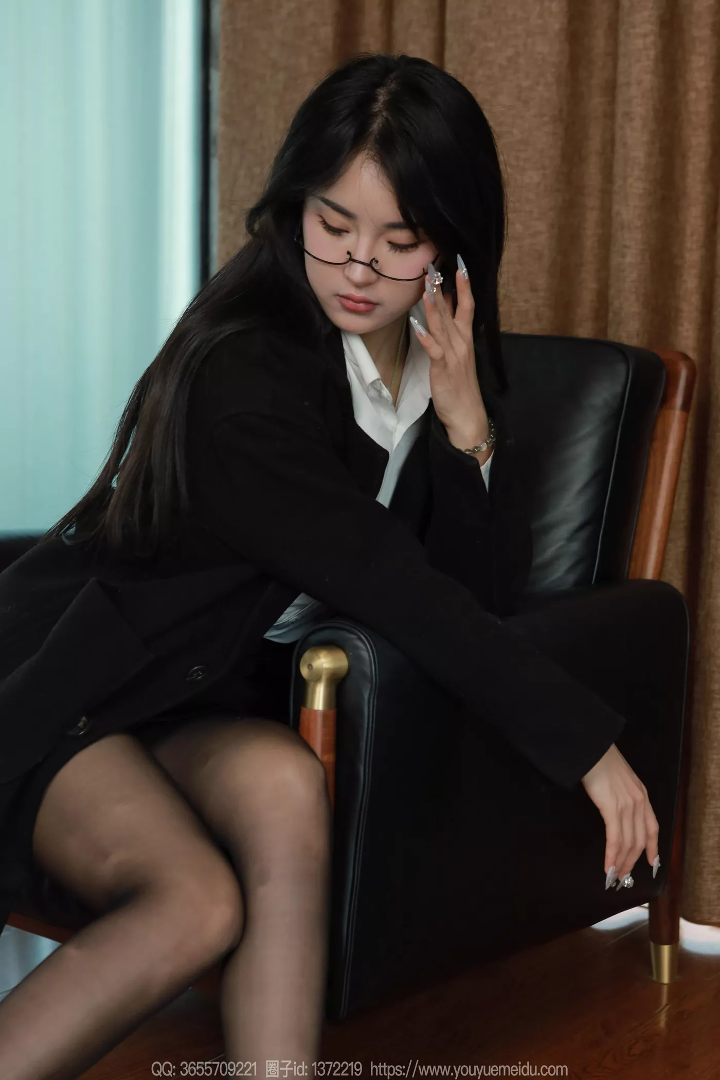 图片[11]-[IESS异思趣向] 2024.12.24 丝享家1932：小宝《黑色外套（上）》[65P] – 速更版-美库