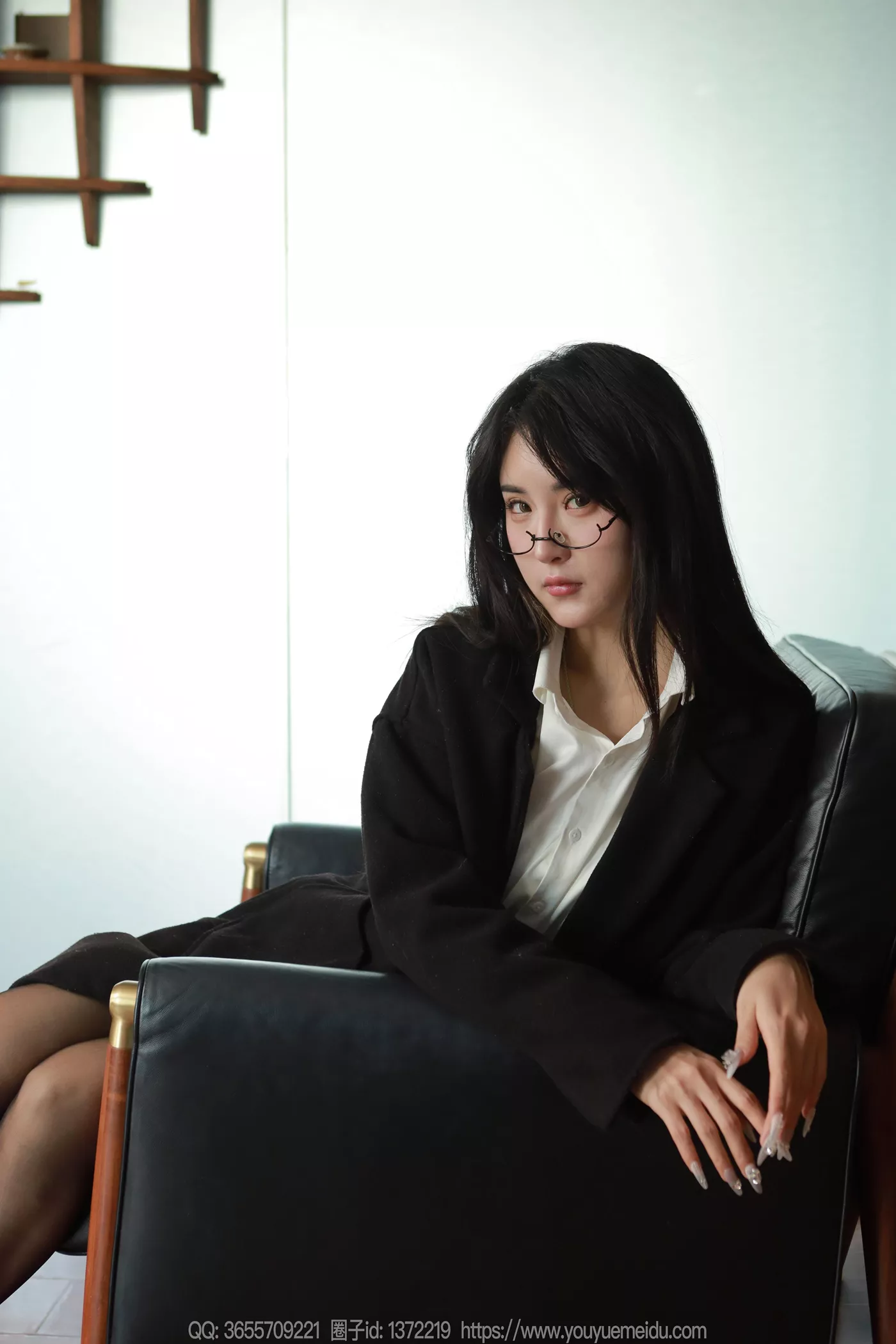 图片[56]-[IESS异思趣向] 2024.12.24 丝享家1932：小宝《黑色外套（上）》[65P] – 速更版-美库