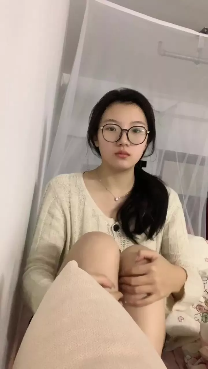 图片[11]-脚模面试脸足同框套路系列-153 [20P] – 速更版-美库