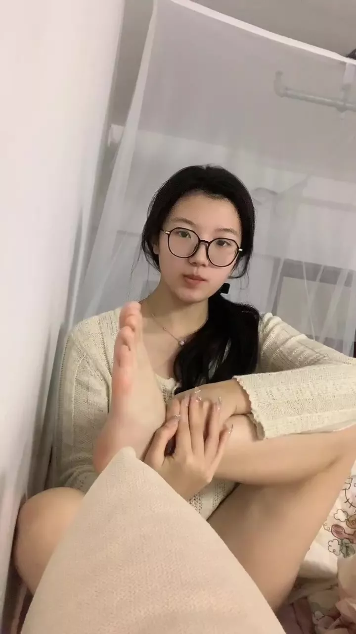 图片[13]-脚模面试脸足同框套路系列-153 [20P] – 速更版-美库