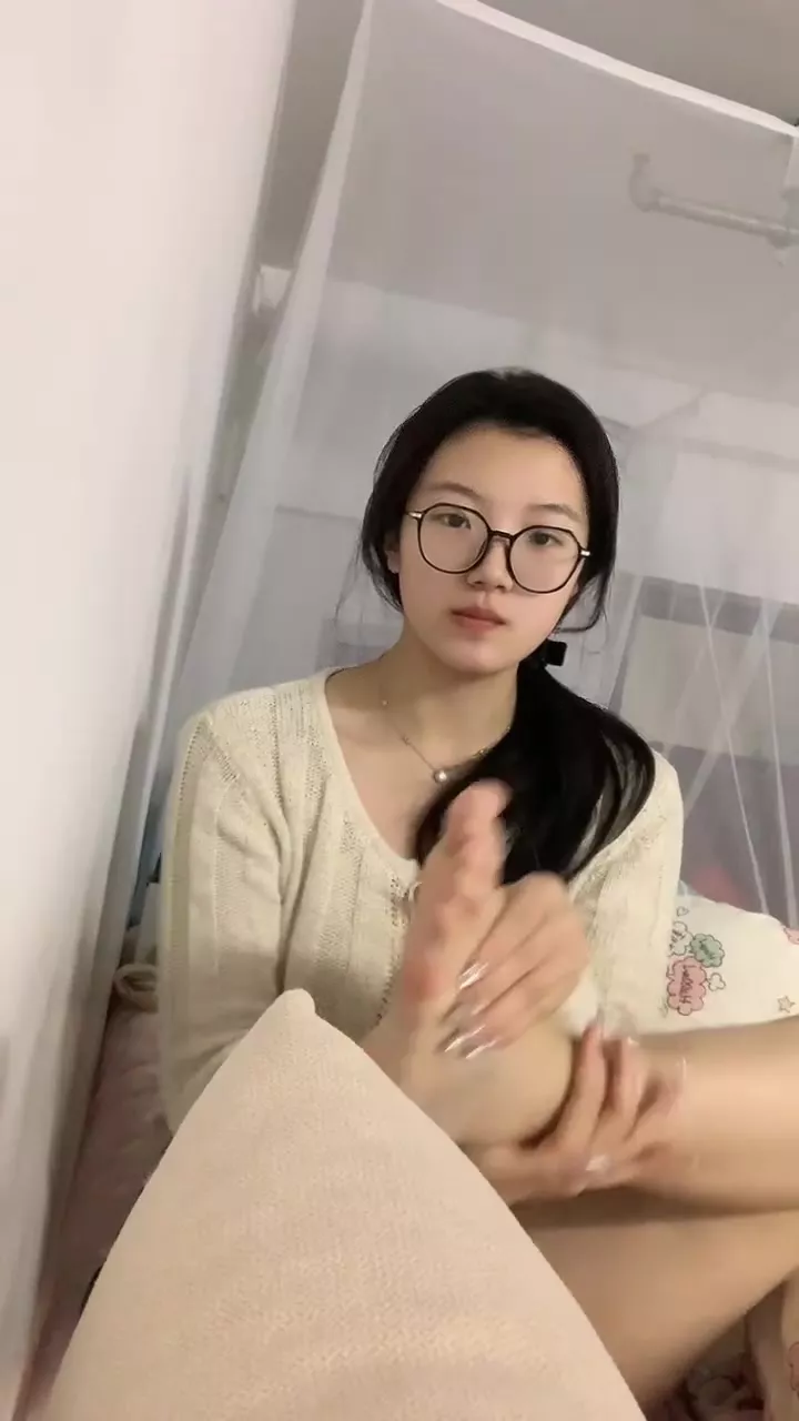 图片[17]-脚模面试脸足同框套路系列-153 [20P] – 速更版-美库