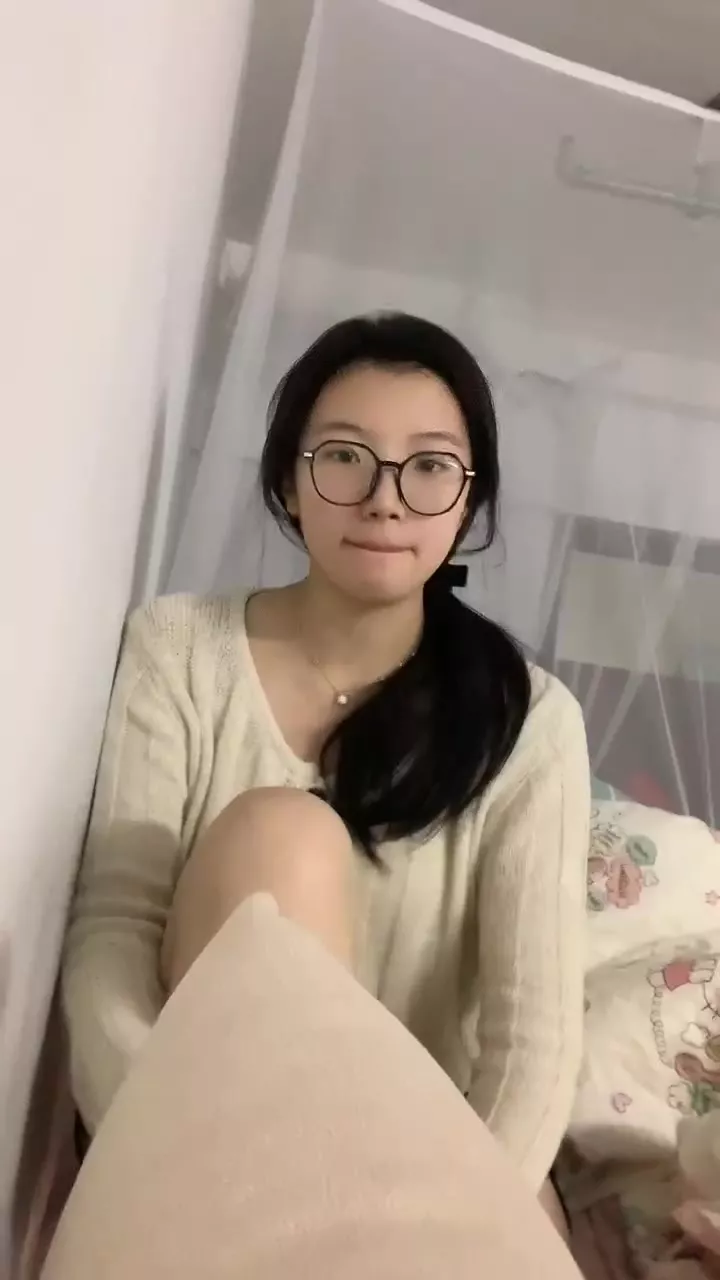 图片[20]-脚模面试脸足同框套路系列-153 [20P] – 速更版-美库