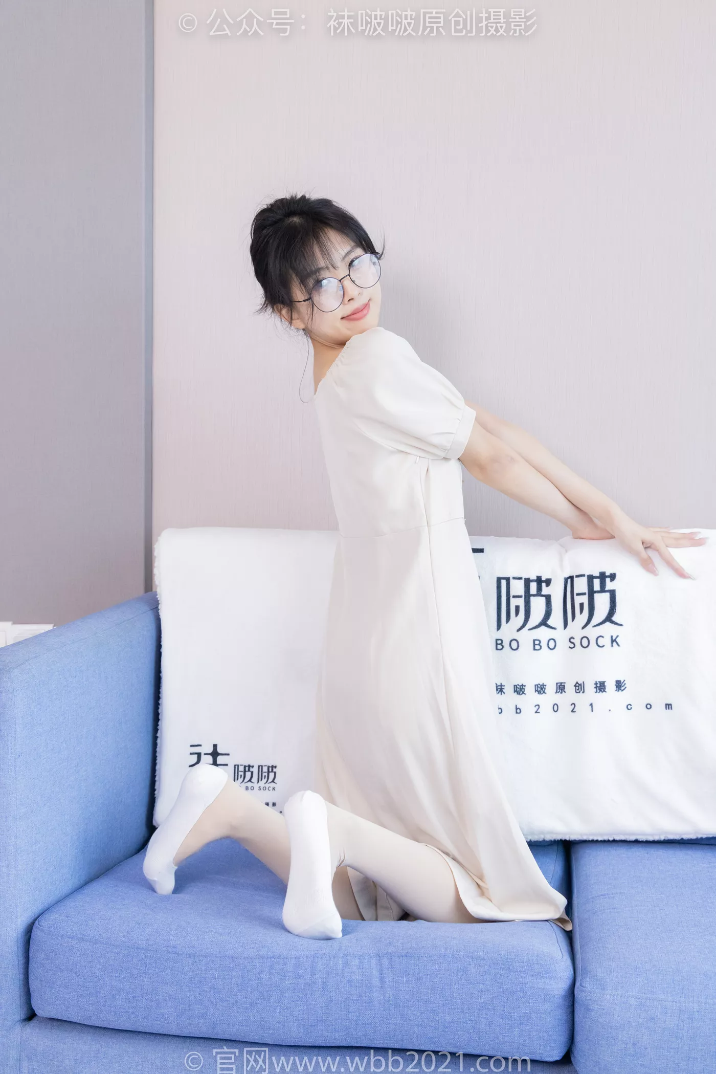 图片[16]-[BoBoSocks袜啵啵]NO.483 奶油-板鞋、白船袜厚肉丝叠穿、厚肉丝、瑜伽动作、船袜和丝袜分别踩葡萄剧情[170P] – 速更版-美库