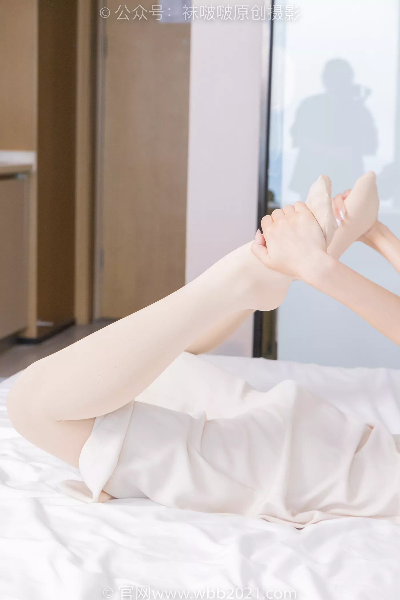 图片[55]-[BoBoSocks袜啵啵]NO.483 奶油-板鞋、白船袜厚肉丝叠穿、厚肉丝、瑜伽动作、船袜和丝袜分别踩葡萄剧情[170P] – 速更版-美库