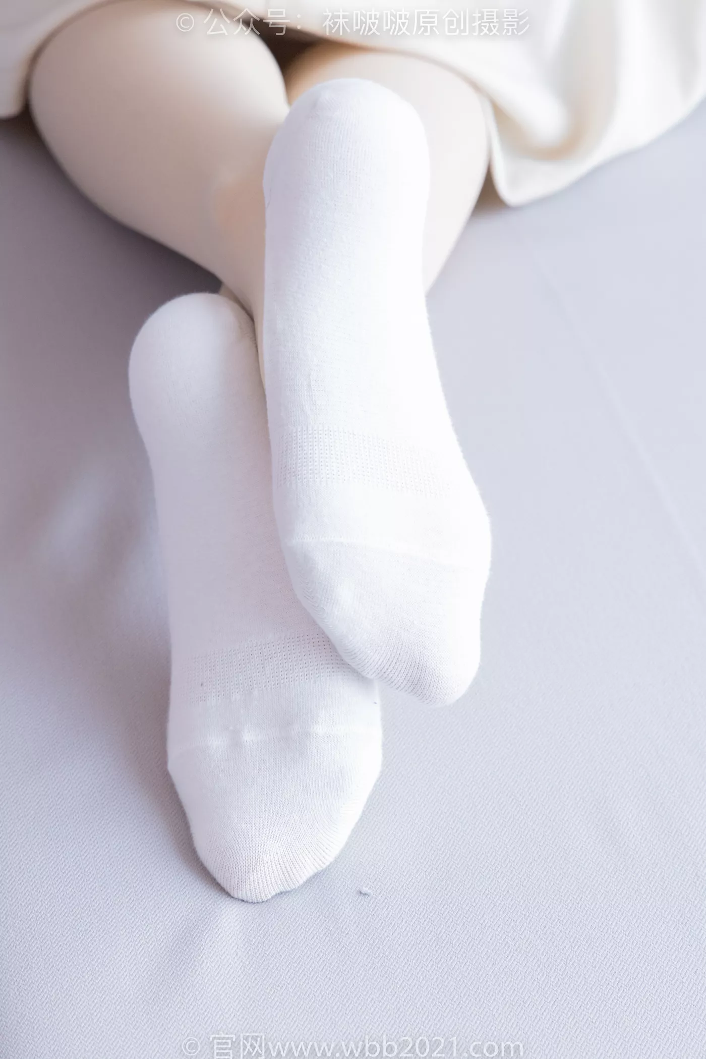 图片[107]-[BoBoSocks袜啵啵]NO.483 奶油-板鞋、白船袜厚肉丝叠穿、厚肉丝、瑜伽动作、船袜和丝袜分别踩葡萄剧情[170P] – 速更版-美库