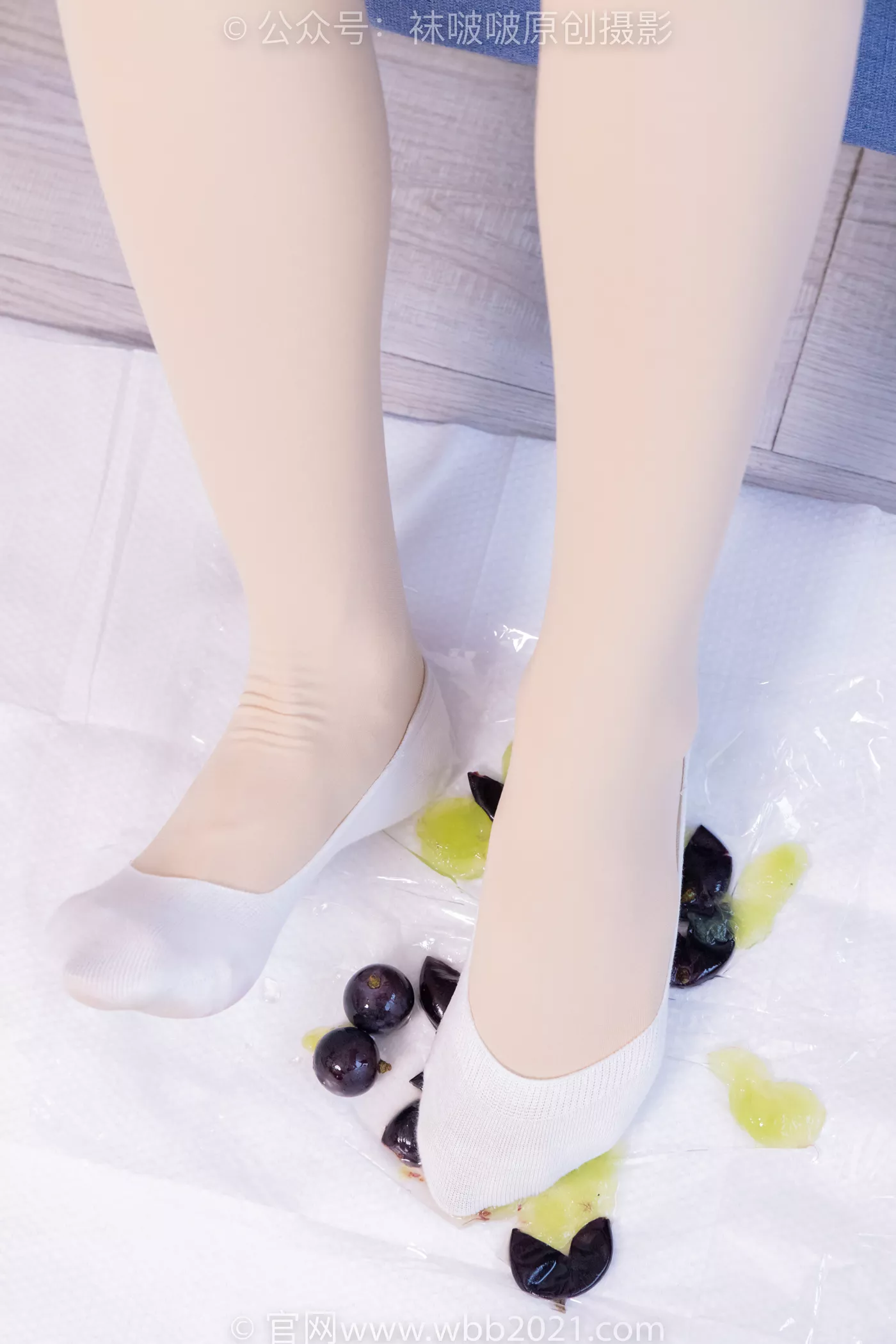 图片[142]-[BoBoSocks袜啵啵]NO.483 奶油-板鞋、白船袜厚肉丝叠穿、厚肉丝、瑜伽动作、船袜和丝袜分别踩葡萄剧情[170P] – 速更版-美库