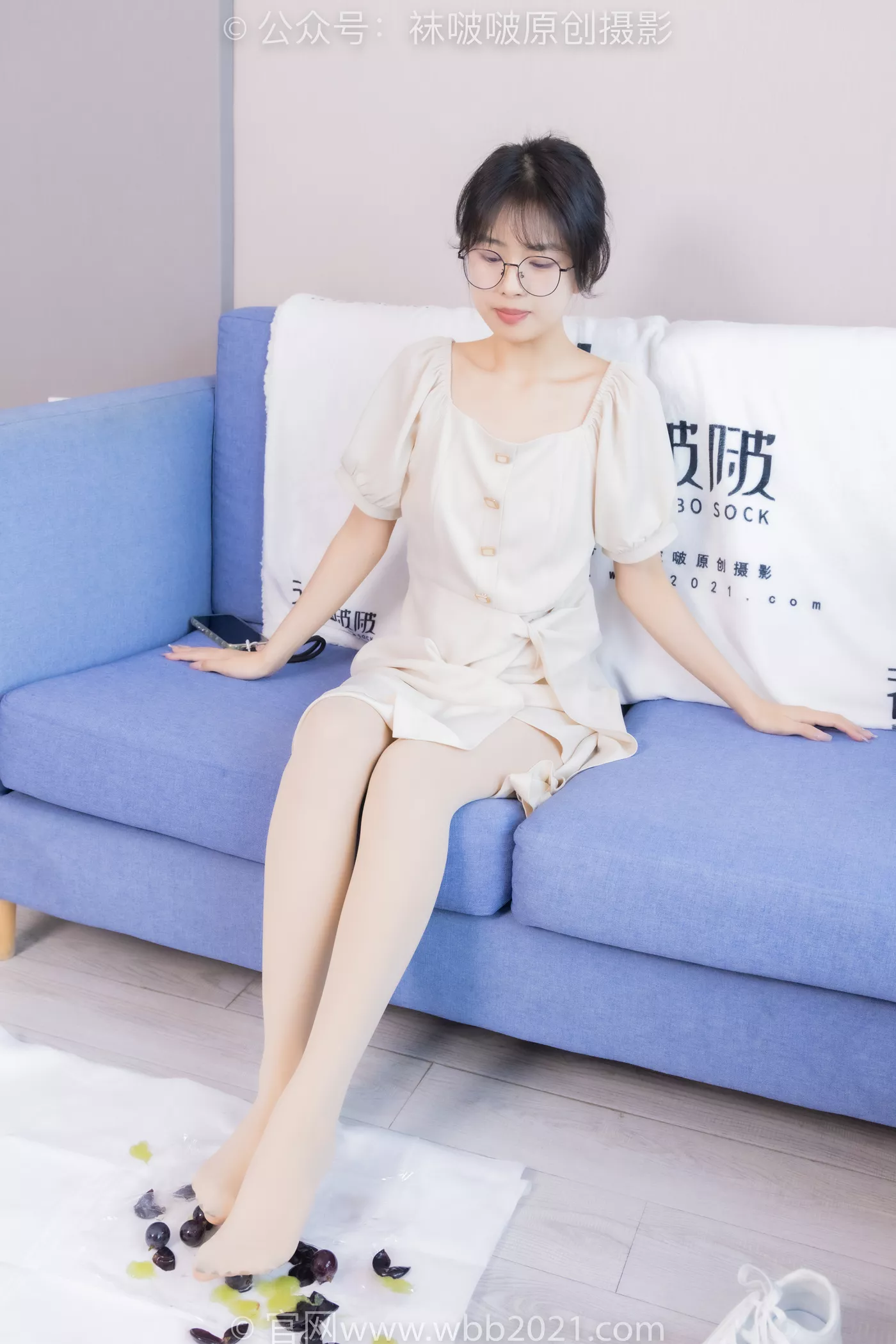 图片[151]-[BoBoSocks袜啵啵]NO.483 奶油-板鞋、白船袜厚肉丝叠穿、厚肉丝、瑜伽动作、船袜和丝袜分别踩葡萄剧情[170P] – 速更版-美库