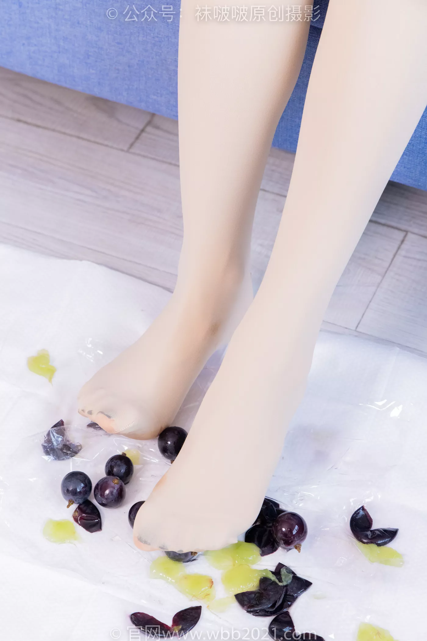 图片[152]-[BoBoSocks袜啵啵]NO.483 奶油-板鞋、白船袜厚肉丝叠穿、厚肉丝、瑜伽动作、船袜和丝袜分别踩葡萄剧情[170P] – 速更版-美库