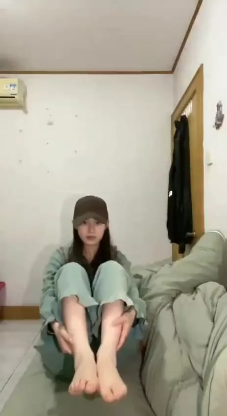 图片[15]-脚模面试脸足同框套路系列-154 [20P] – 速更版-美库