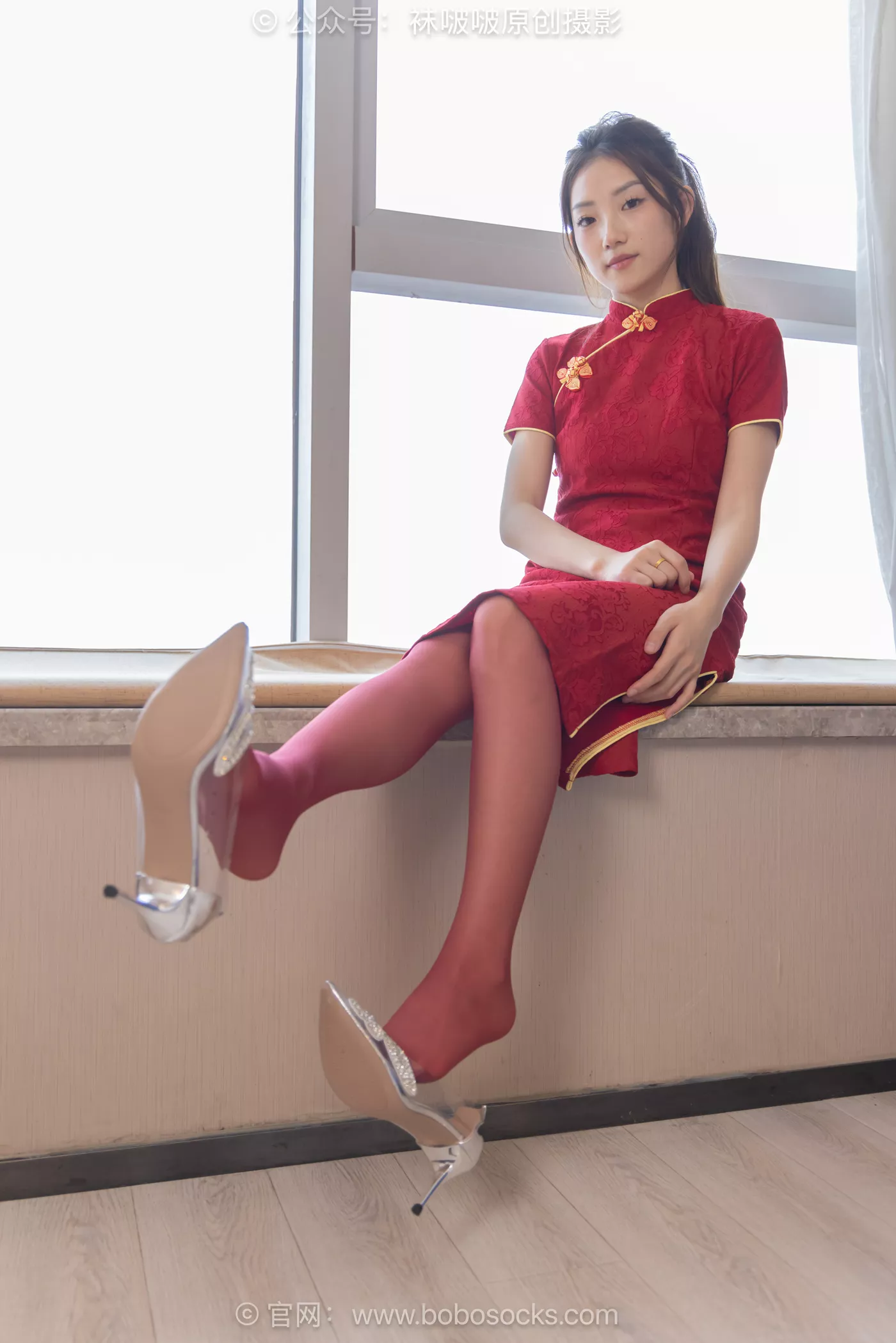 图片[51]-[BoBoSocks袜啵啵]NO.485 小沫-高跟鞋、高跟凉鞋、红丝、花纹白丝、短肉丝、新年旗袍[160P] – 速更版-美库