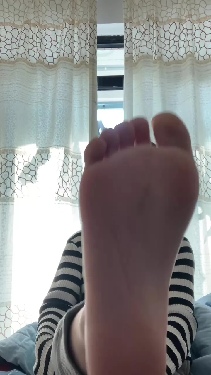 图片[13]-脚模面试脸足同框套路系列-157 [20P] – 速更版-美库