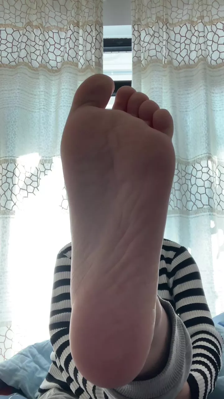 图片[14]-脚模面试脸足同框套路系列-157 [20P] – 速更版-美库