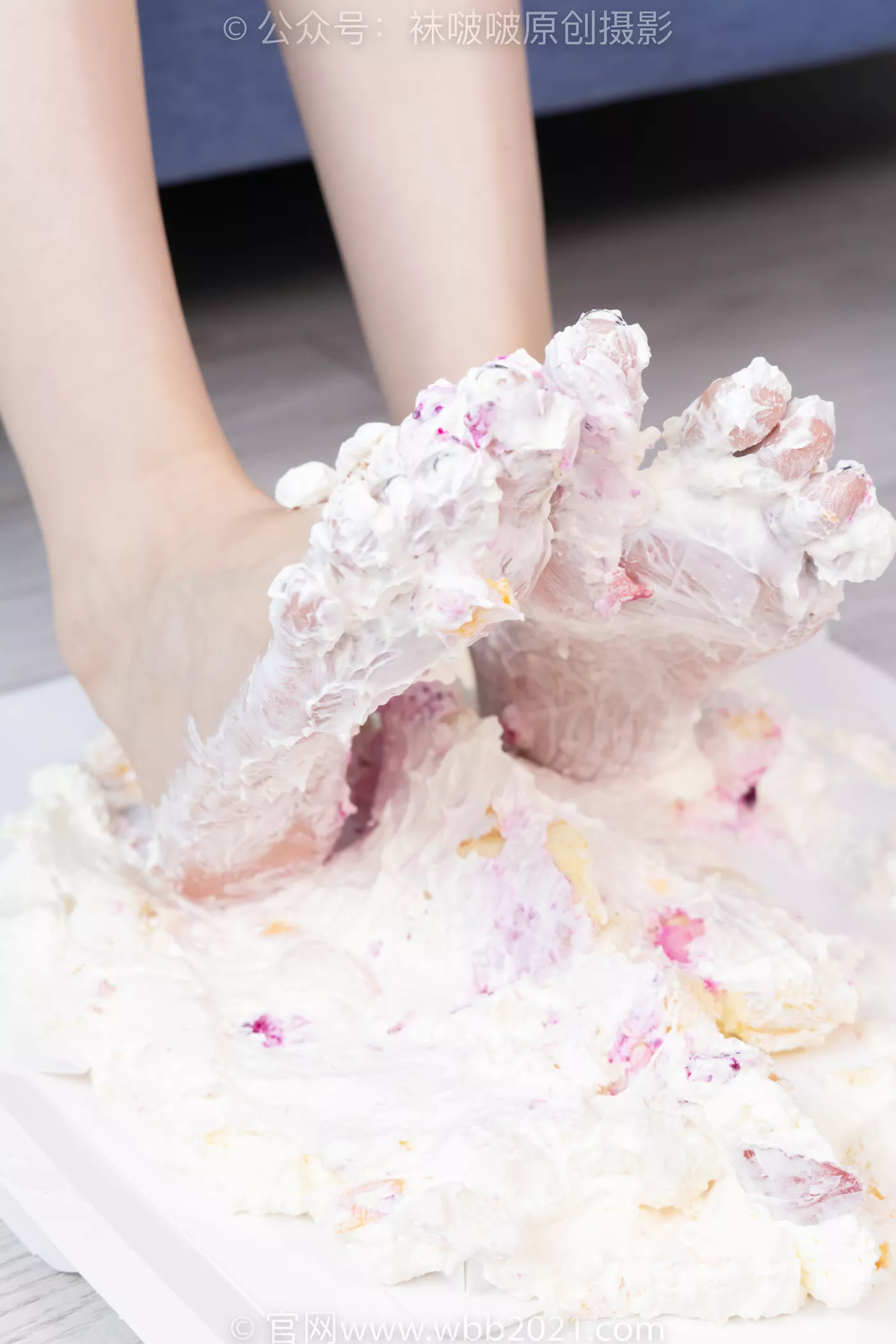 图片[66]-[BoBoSocks袜啵啵]NO.486 稚予-长靴、黑网袜、裸足、裸足踩奶油蛋糕 踩完蛋糕泡脚剧情[110P] – 速更版-美库