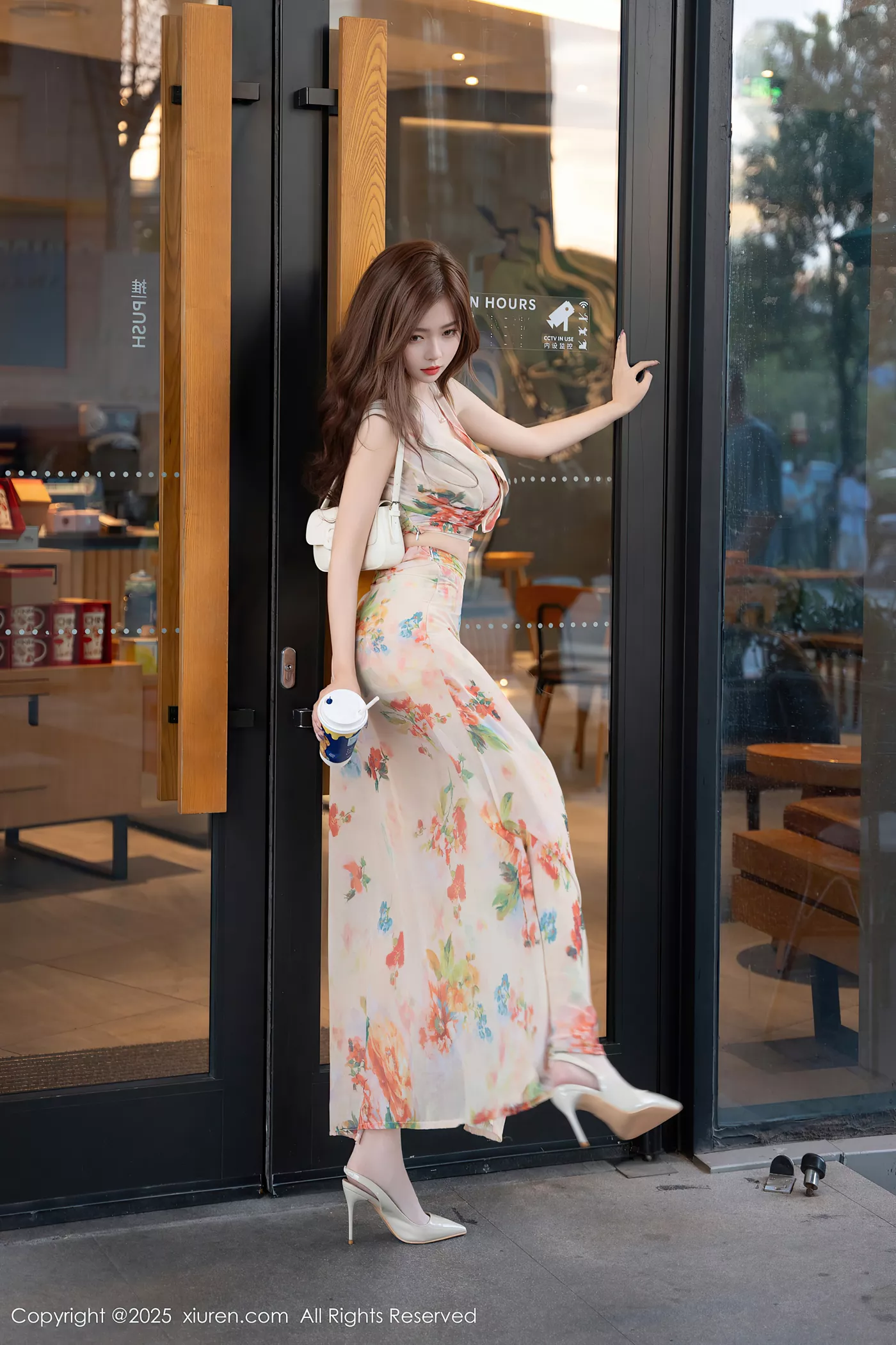 图片[21]-[Xiuren秀人网]2025.01.21 NO.9792 拍黄瓜girl[36+1P] – 速更版-美库