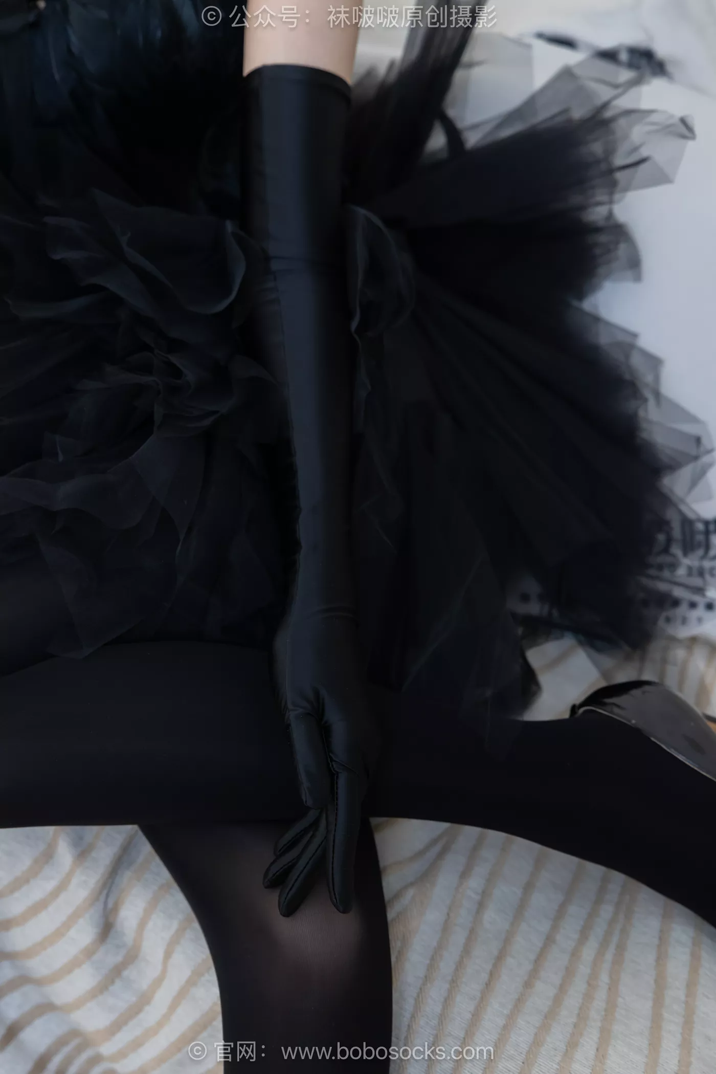图片[28]-[BoBoSocks袜啵啵]NO.487 小甜豆 高跟鞋、油亮厚黑丝、黑色丝手套[100P] – 速更版-美库