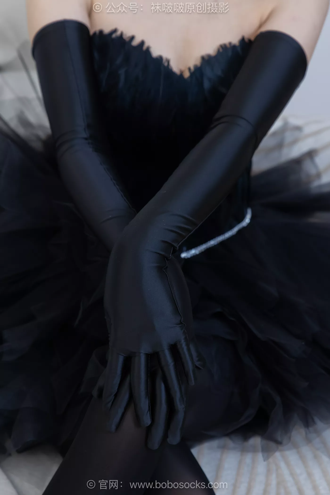 图片[31]-[BoBoSocks袜啵啵]NO.487 小甜豆 高跟鞋、油亮厚黑丝、黑色丝手套[100P] – 速更版-美库