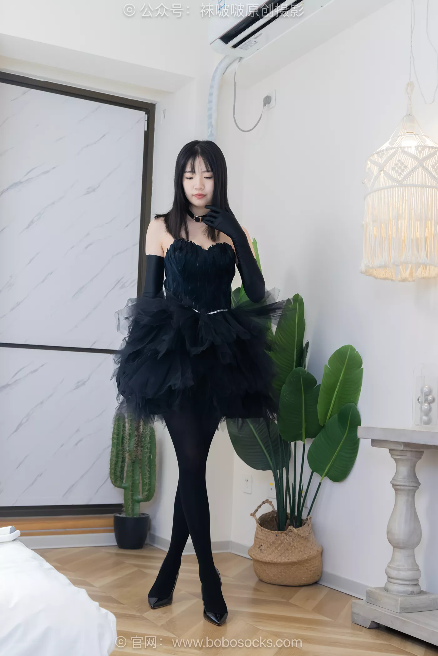 图片[34]-[BoBoSocks袜啵啵]NO.487 小甜豆 高跟鞋、油亮厚黑丝、黑色丝手套[100P] – 速更版-美库