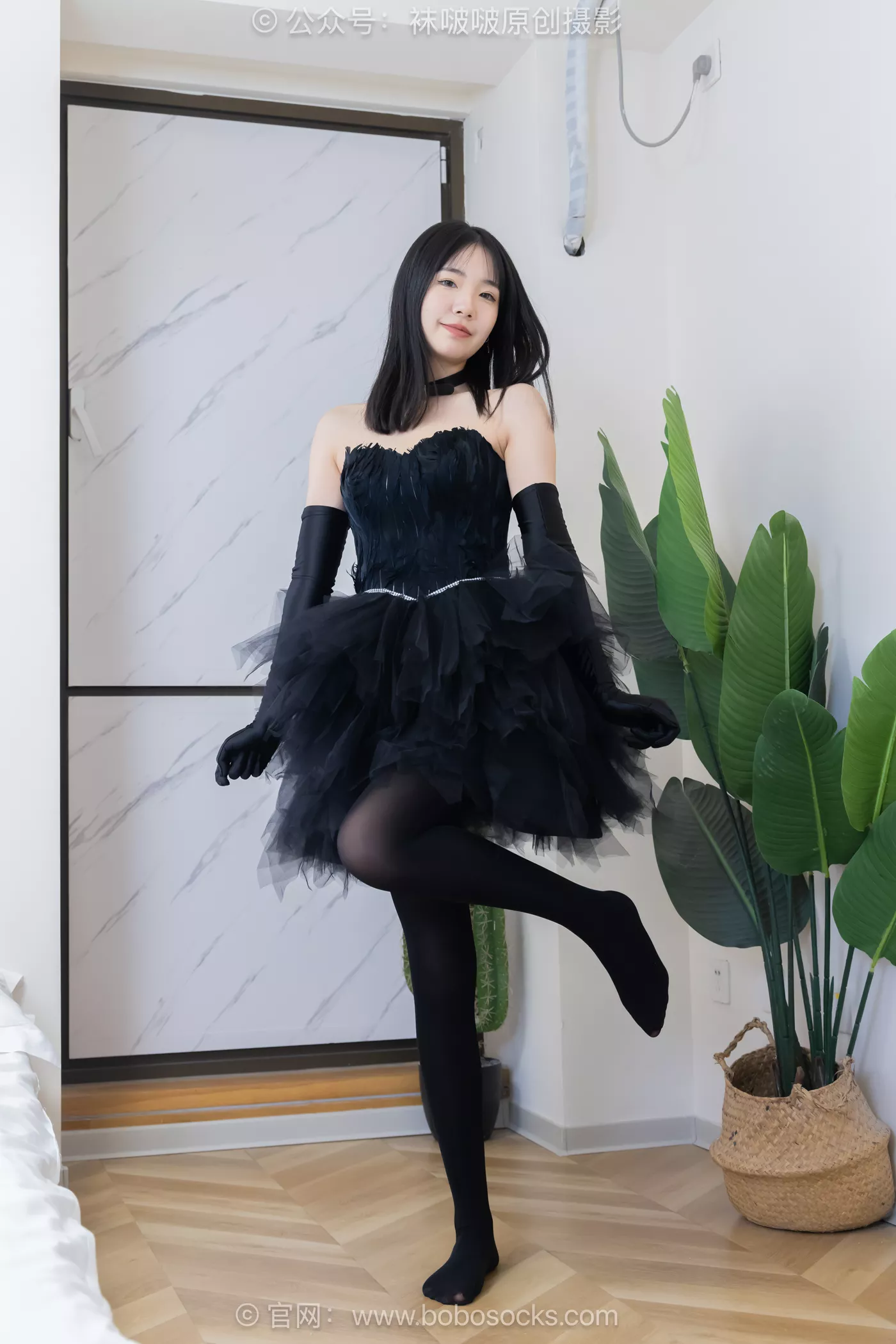 图片[101]-[BoBoSocks袜啵啵]NO.487 小甜豆 高跟鞋、油亮厚黑丝、黑色丝手套[100P] – 速更版-美库
