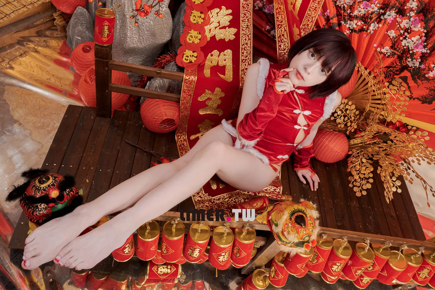 图片[36]-Limerence原创 NO.094 Yua 新年特輯 裸足 拜年[89P] – 速更版-美库