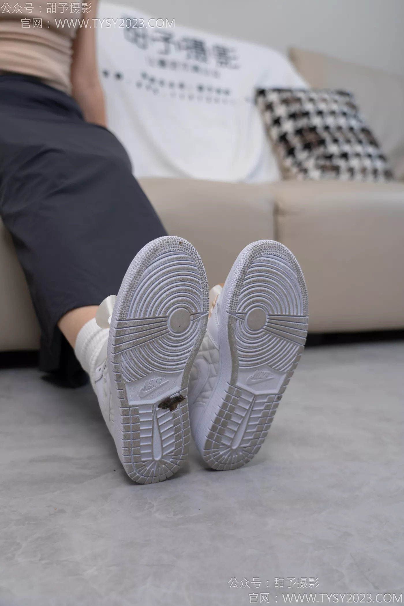 图片[12]-甜予摄影 NO.114 思思-板鞋、白棉袜、肉丝（脚尖微加固款）[97P] – 速更版-美库