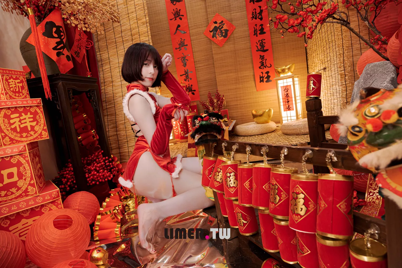 图片[52]-Limerence原创 NO.094 Yua 新年特輯 裸足 拜年[89P] – 速更版-美库