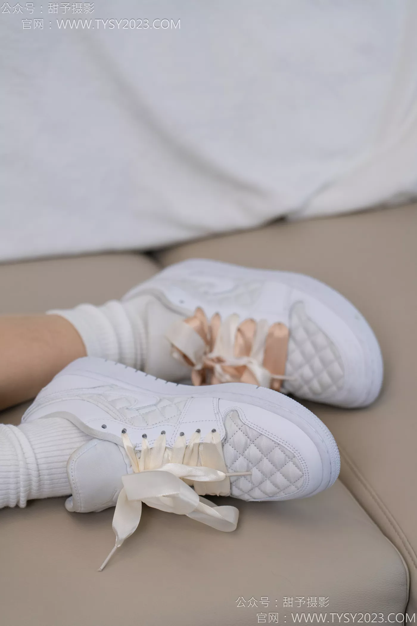 图片[22]-甜予摄影 NO.114 思思-板鞋、白棉袜、肉丝（脚尖微加固款）[97P] – 速更版-美库