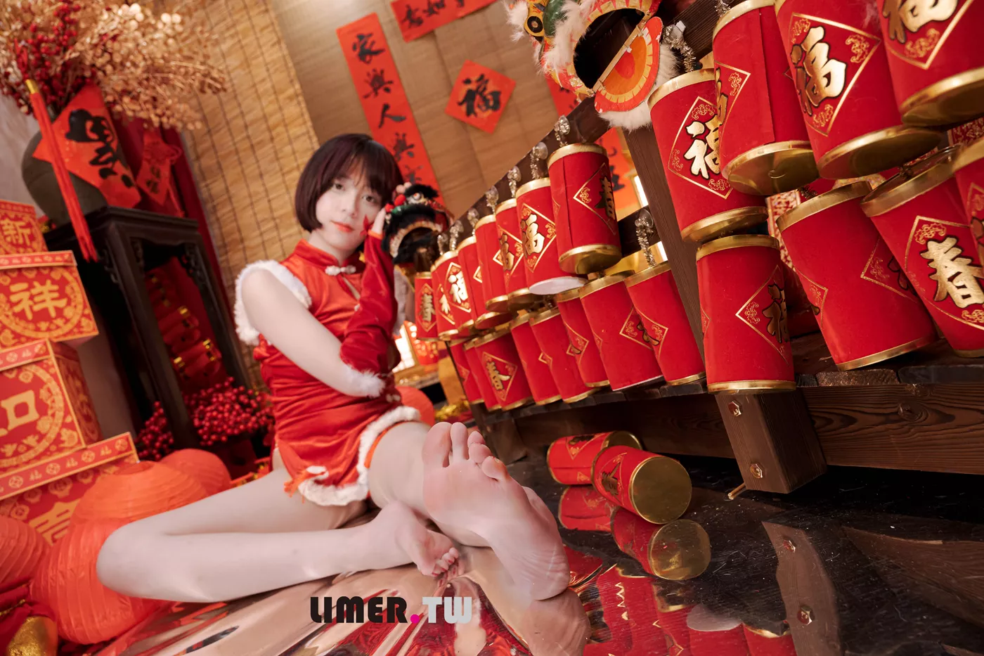 图片[59]-Limerence原创 NO.094 Yua 新年特輯 裸足 拜年[89P] – 速更版-美库