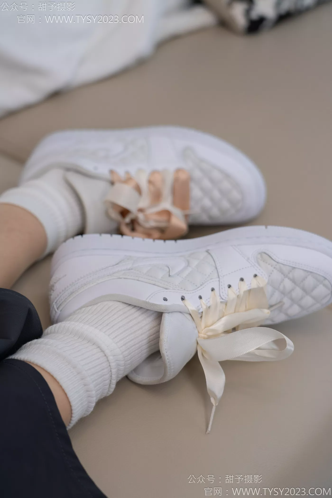 图片[24]-甜予摄影 NO.114 思思-板鞋、白棉袜、肉丝（脚尖微加固款）[97P] – 速更版-美库