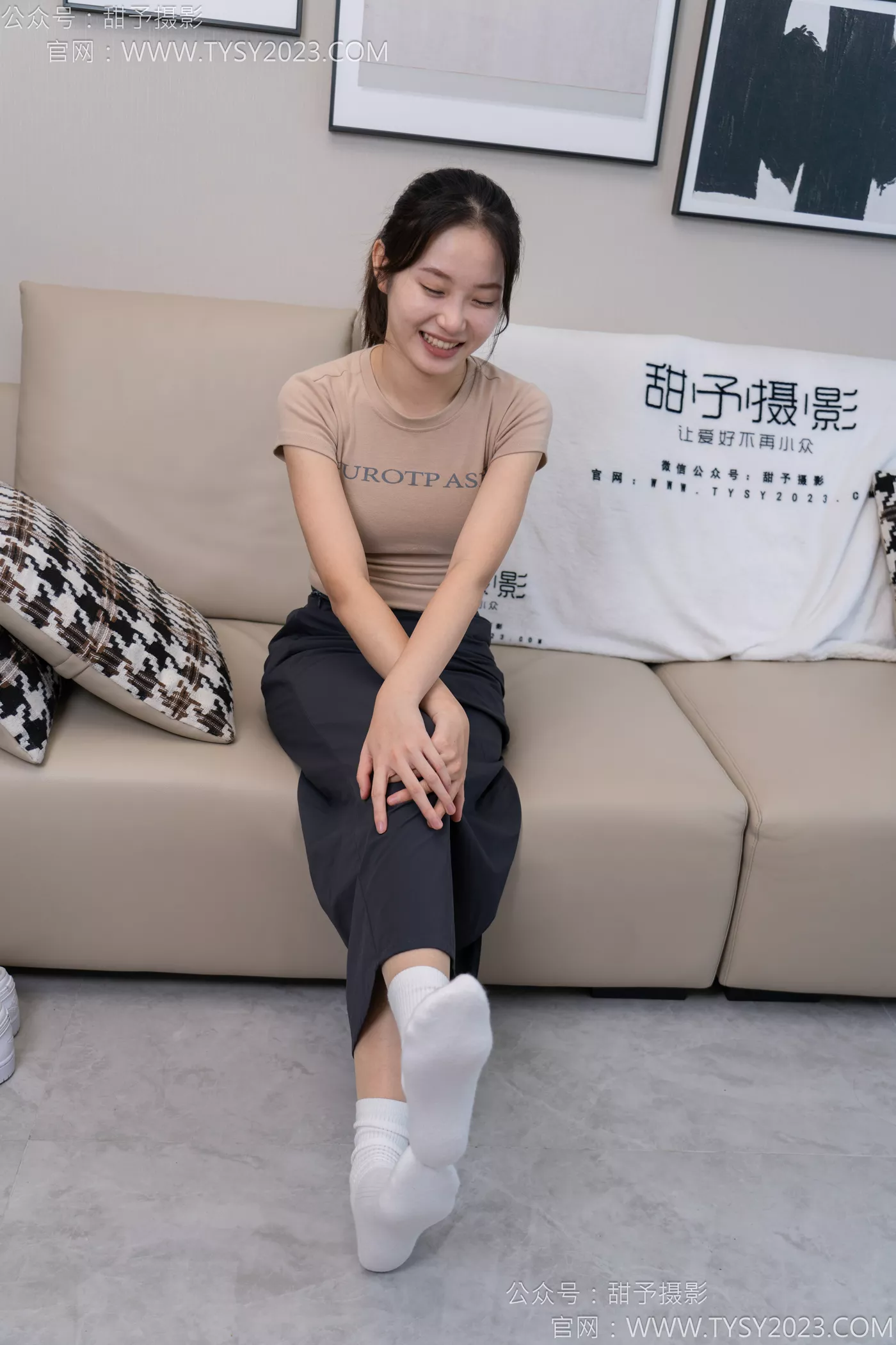 图片[41]-甜予摄影 NO.114 思思-板鞋、白棉袜、肉丝（脚尖微加固款）[97P] – 速更版-美库