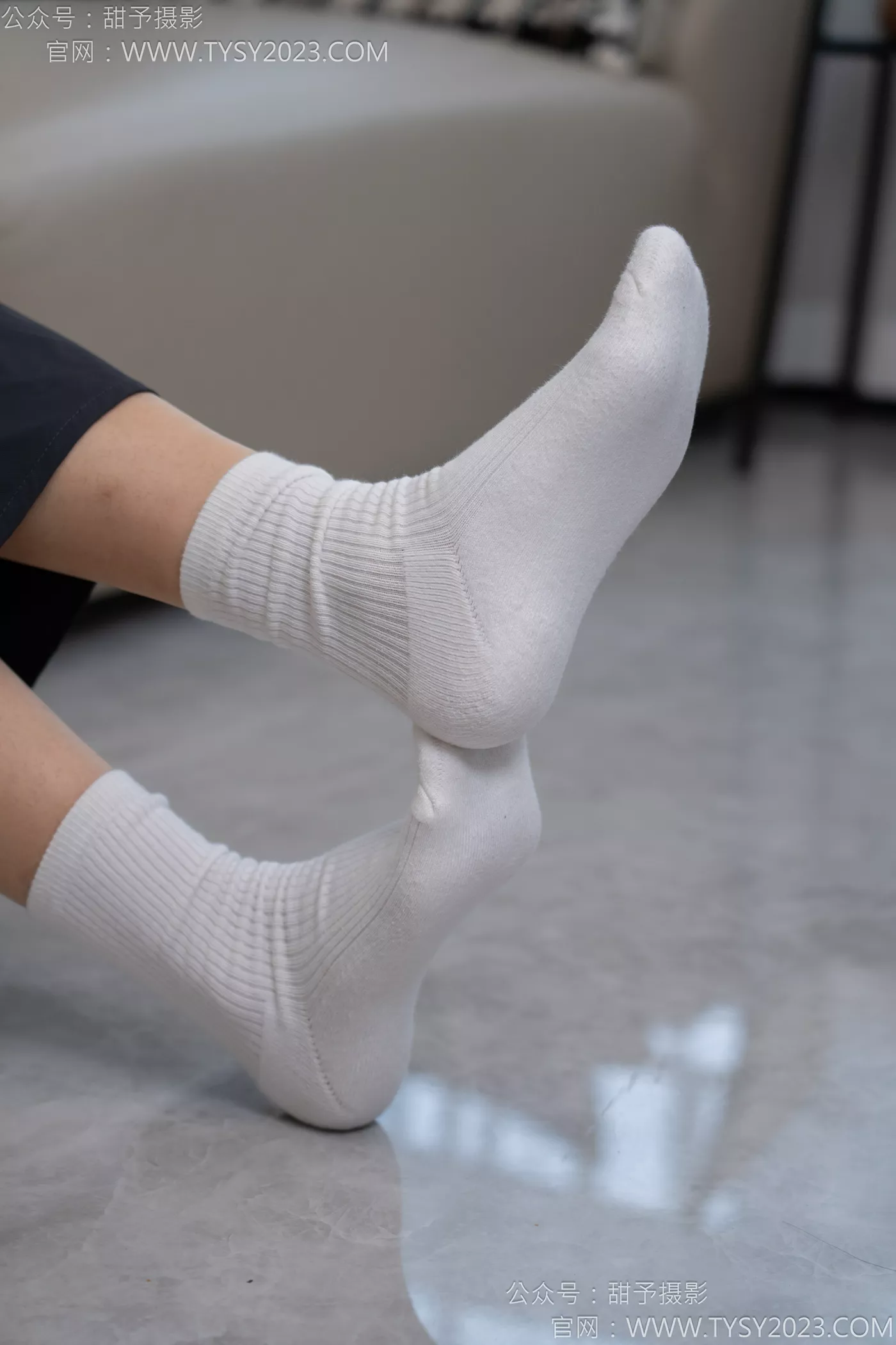 图片[43]-甜予摄影 NO.114 思思-板鞋、白棉袜、肉丝（脚尖微加固款）[97P] – 速更版-美库