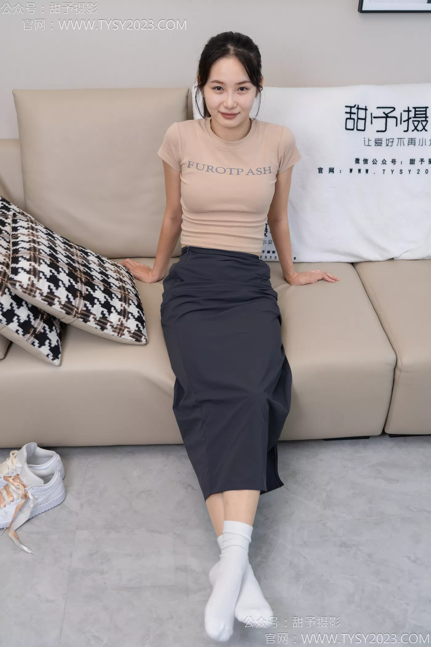 图片[44]-甜予摄影 NO.114 思思-板鞋、白棉袜、肉丝（脚尖微加固款）[97P] – 速更版-美库